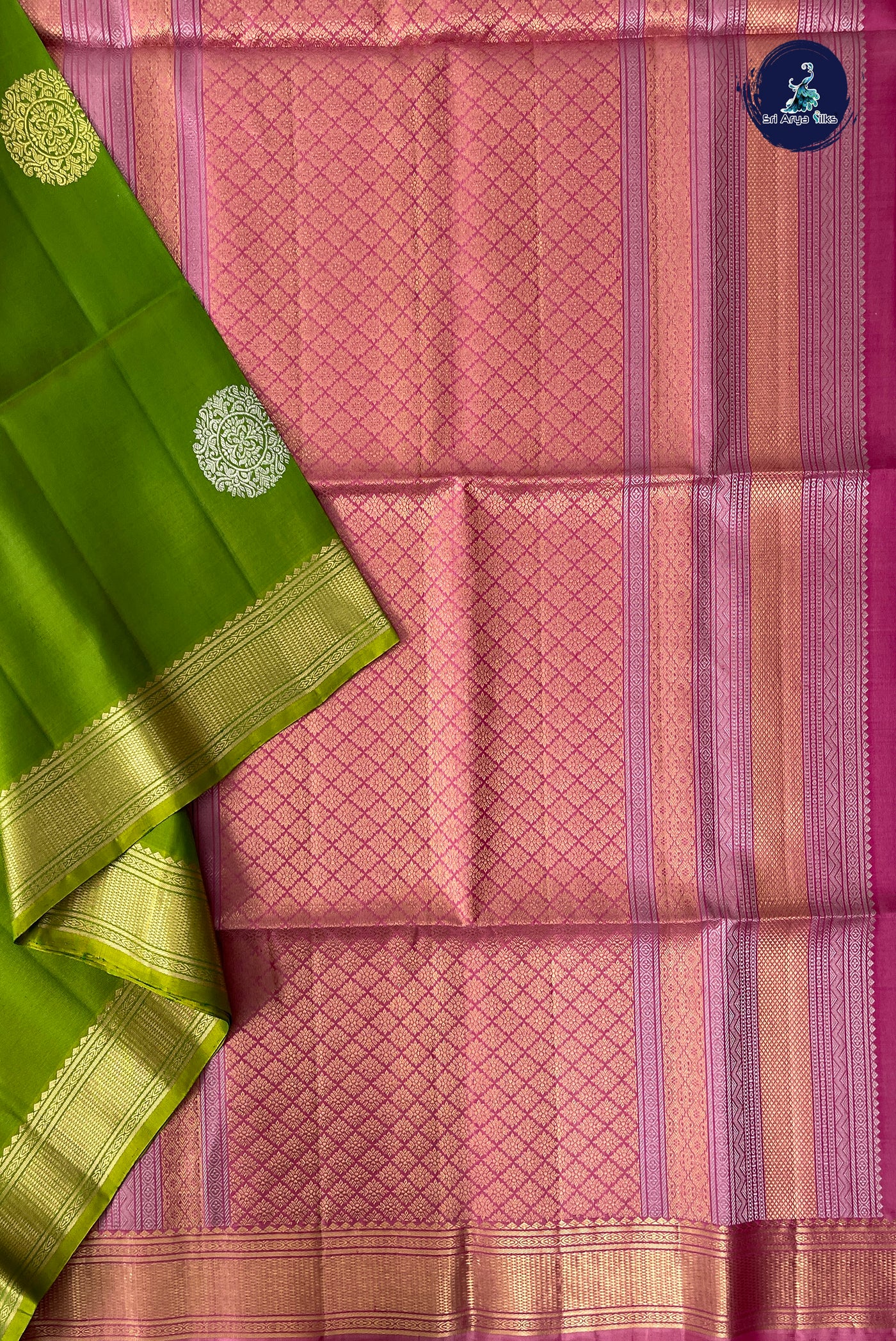 Green Soft Silk Saree With Zari Buttas Pattern