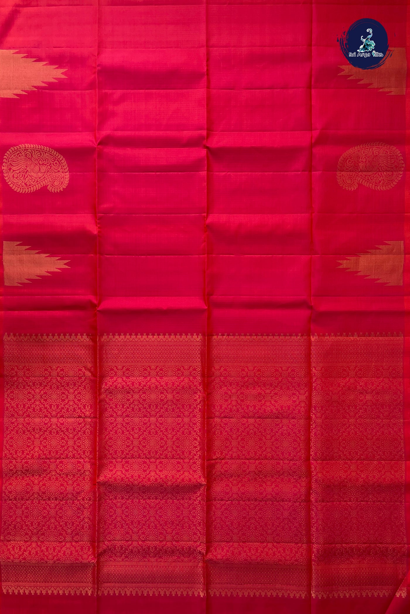 Dual Tone Pink Soft Silk Saree With Plain Pattern