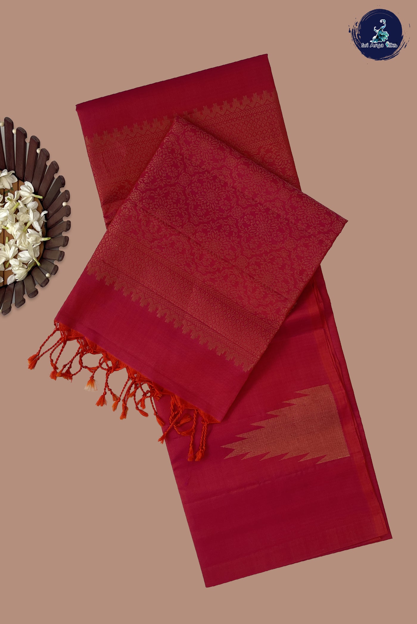 Dual Tone Pink Soft Silk Saree With Plain Pattern