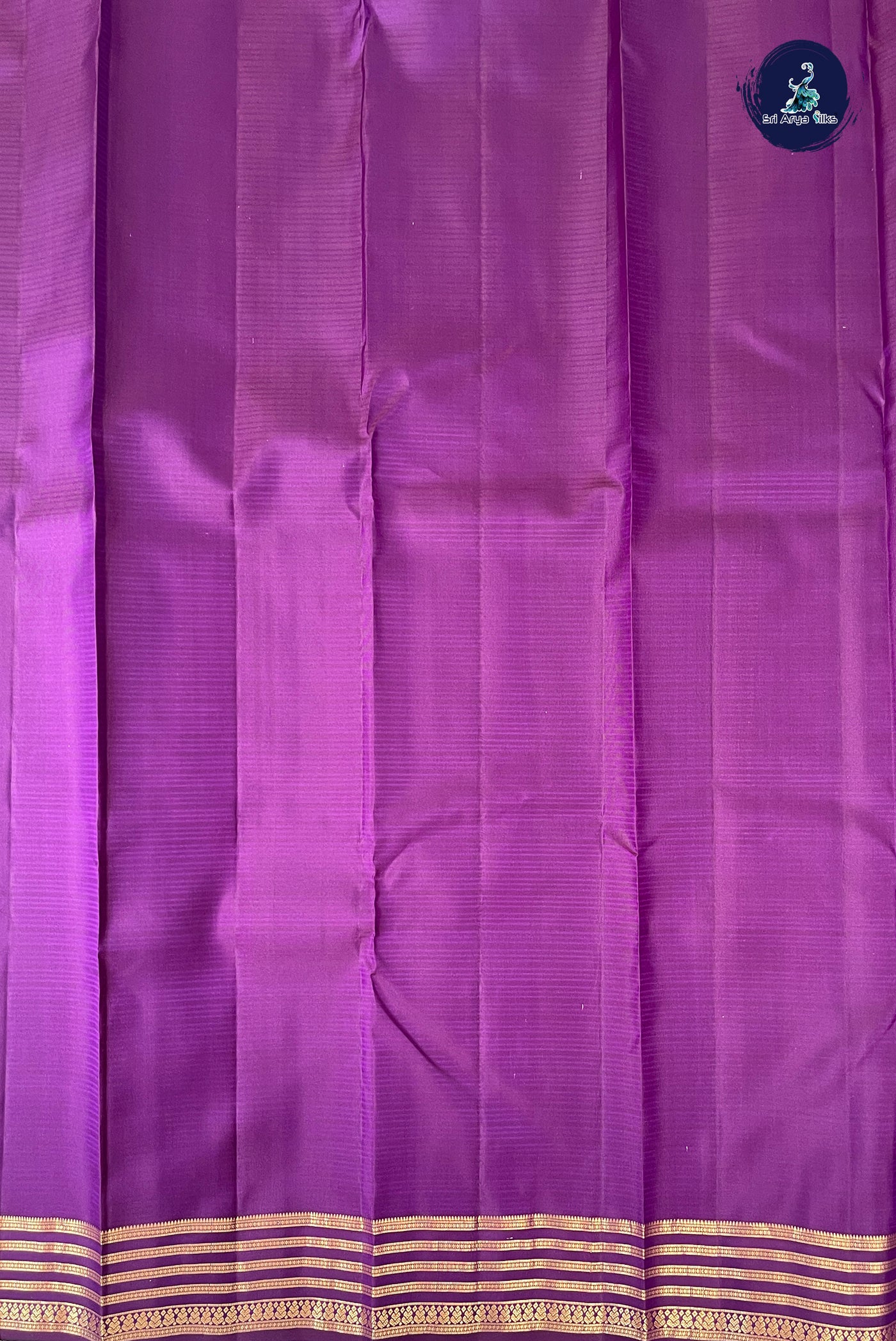 Green Light Weight Silk Saree With Doria Lines Pattern