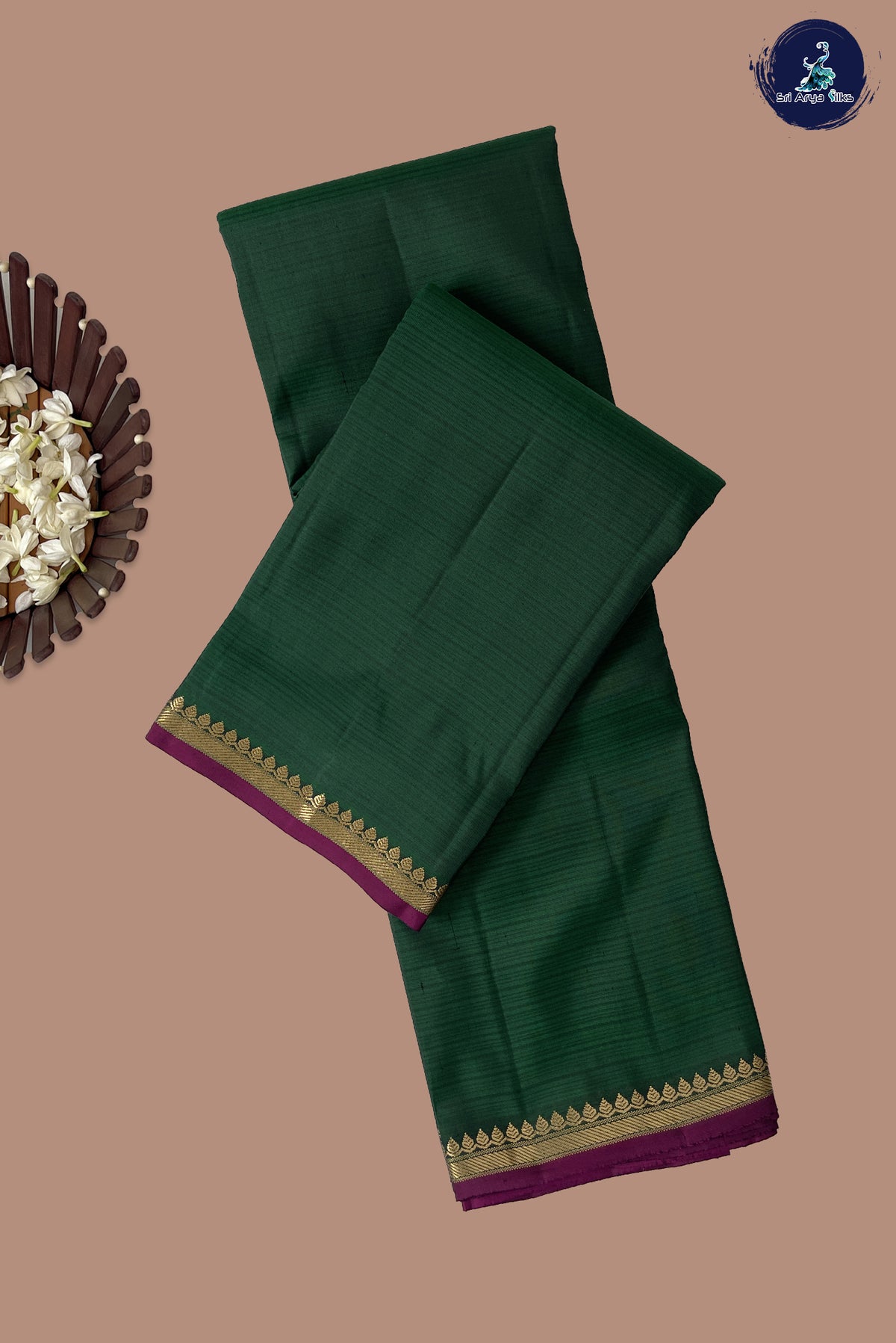 Bottle Green Light Weight Silk Saree With Doria Lines Pattern