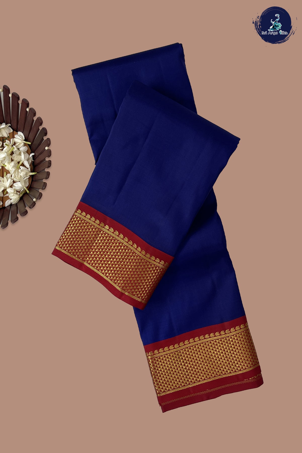 Dark Blue Korvai Contrast Silk Saree With Plain Pattern