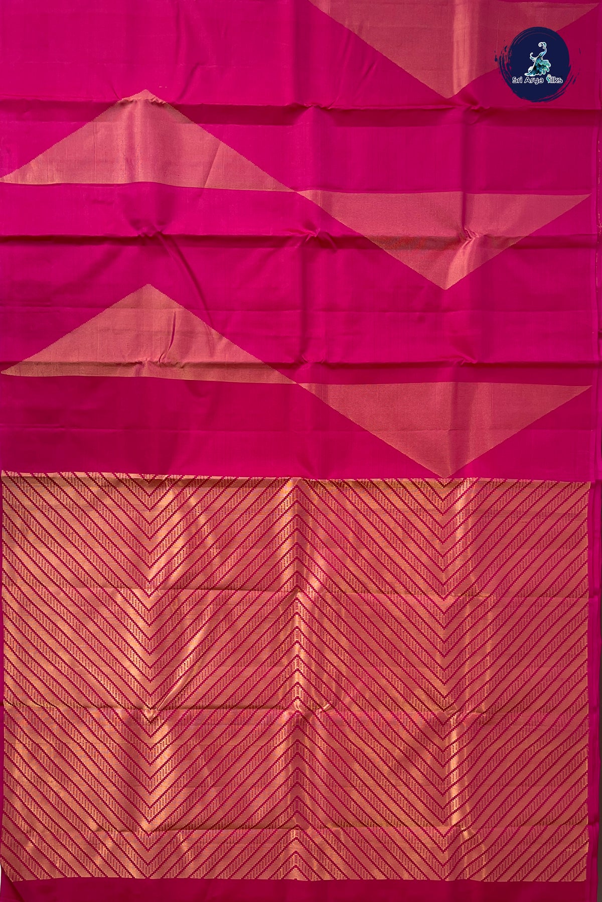 Pink Without Border Saree With Zari Woven Pattern