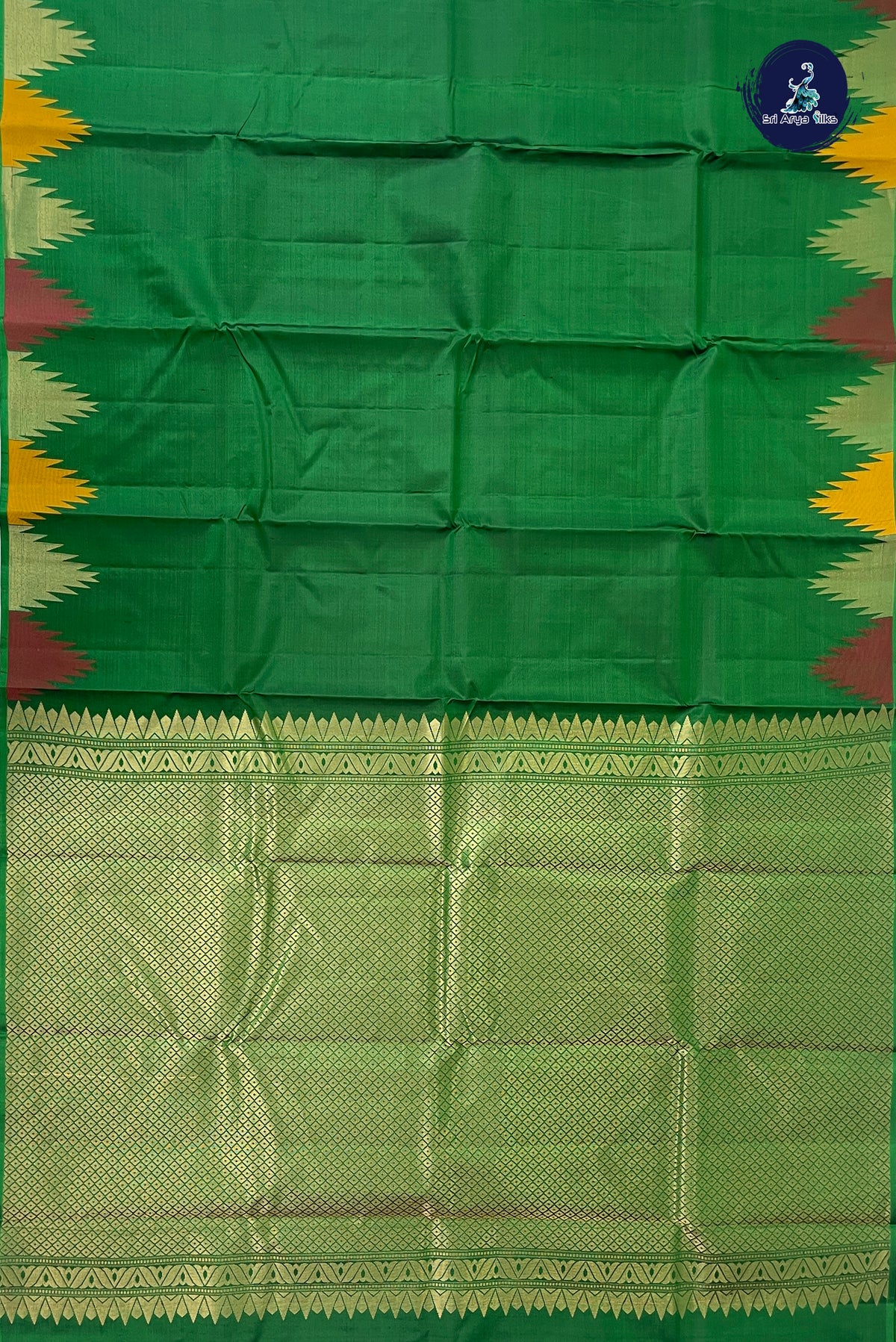 Green Thalampoo / Temple Border Silk Saree With Plain Pattern