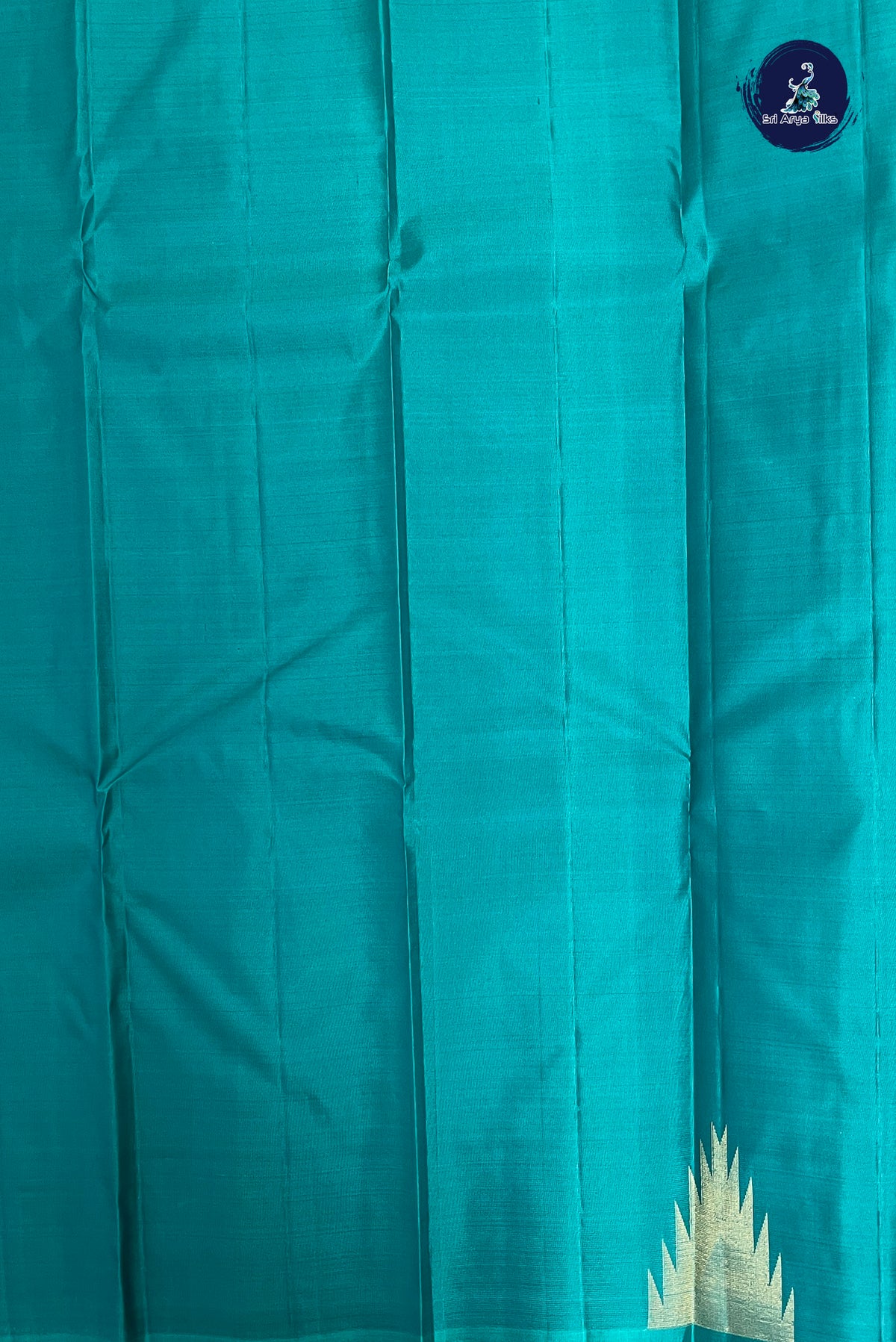 Teal Thalampoo / Temple Border Silk Saree With Plain Pattern