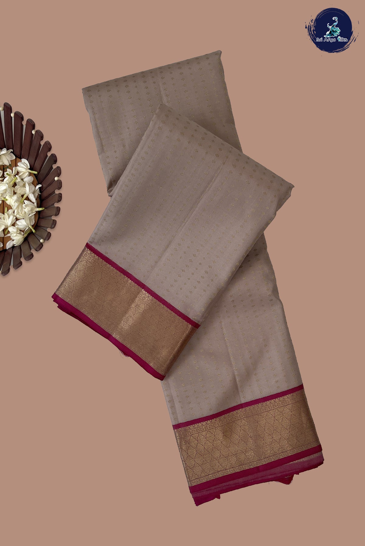 Ivory Bridal Silk Saree With 1000 Butta Pattern