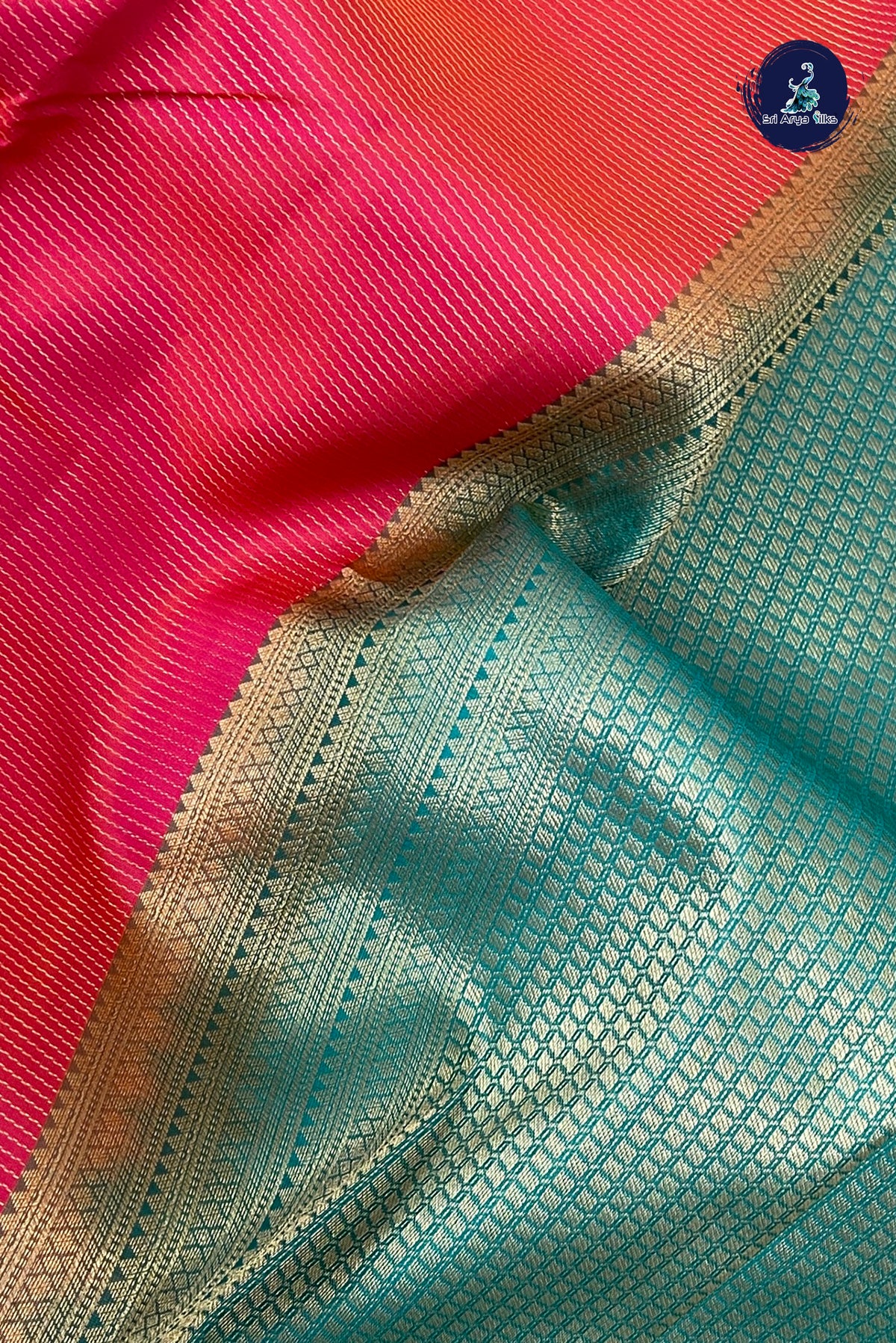 Pink Vairaoosi Silk Saree With Vaira Oosi Pattern