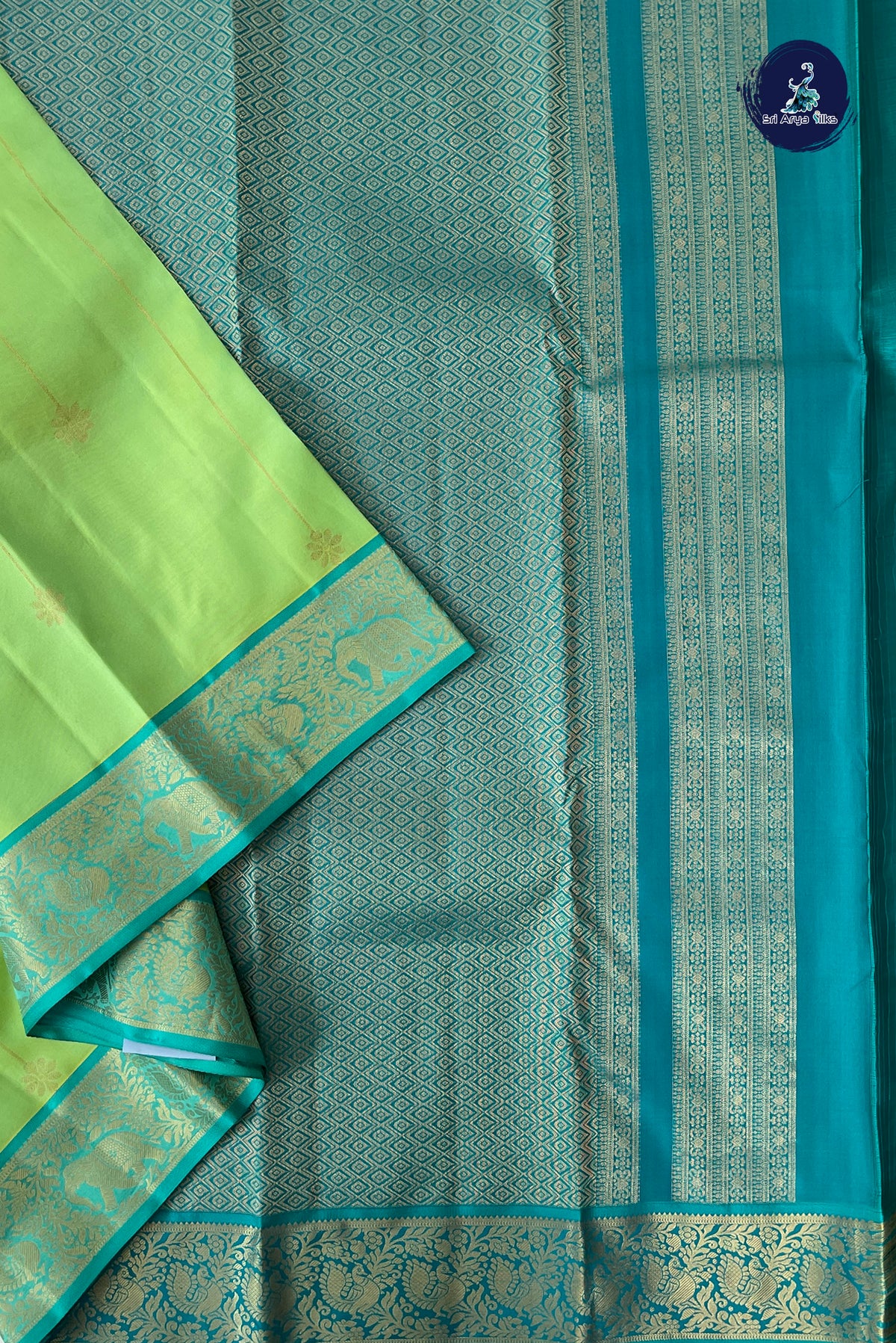 Pastel Green Korvai Contrast Silk Saree With Stripes Pattern