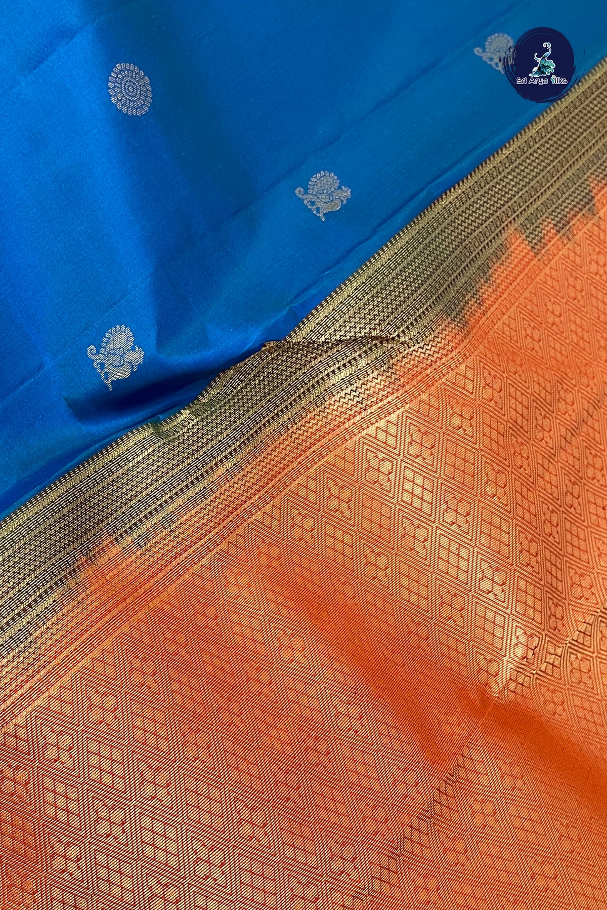 Peacock Blue Mayil Chakram Butta Silk Saree With Mayil Chakram Butta Pattern