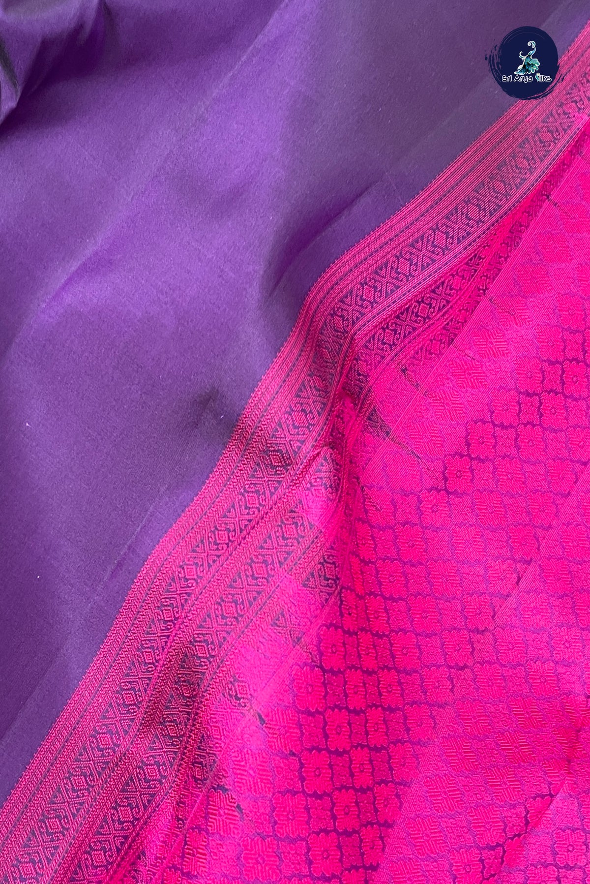 Jamun Thread Work Silk Saree With Plain Pattern