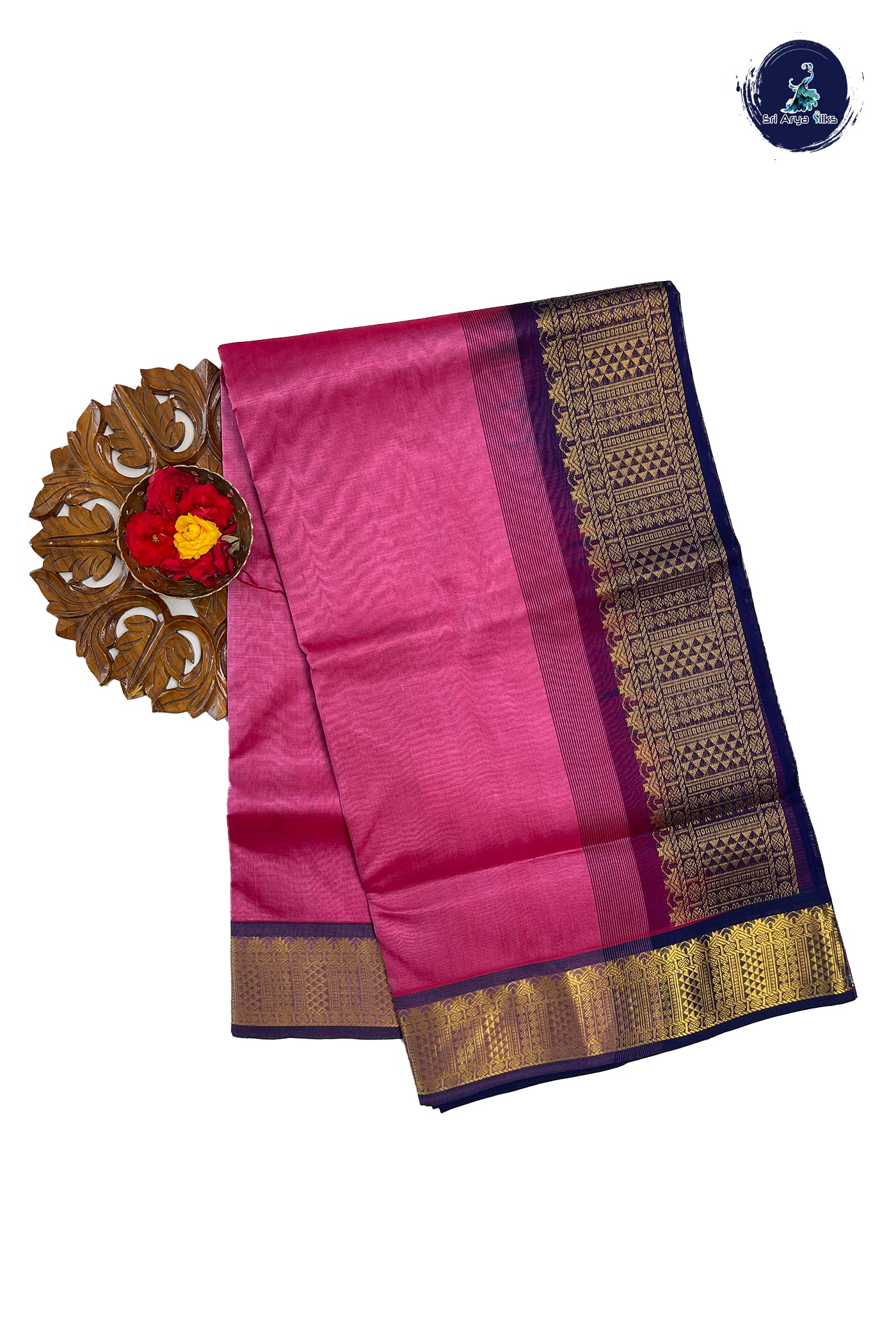 Garnet Pink Silk Cotton Saree With Plain Pattern
