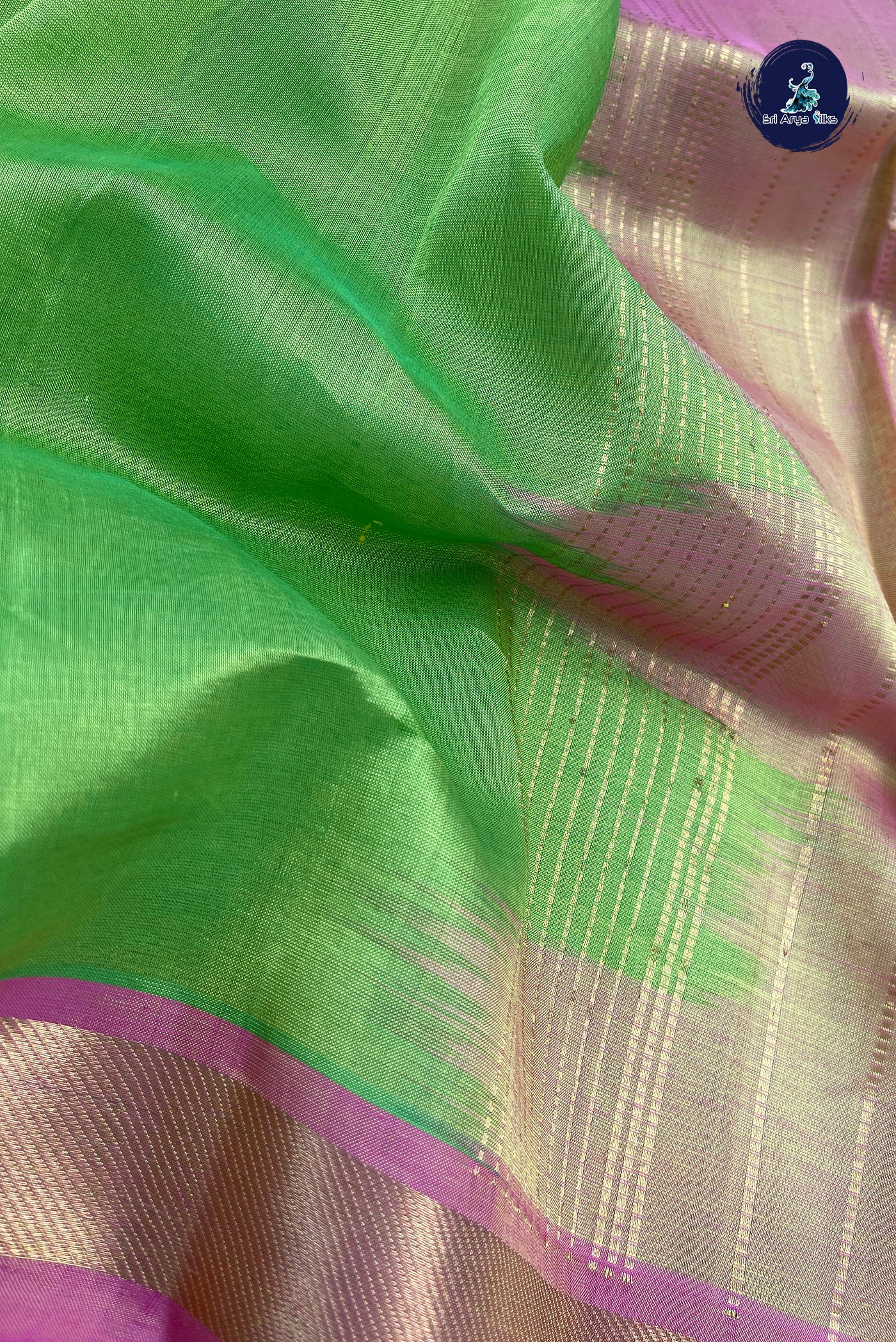 Lime Green Silk Cotton Saree With Plain Pattern