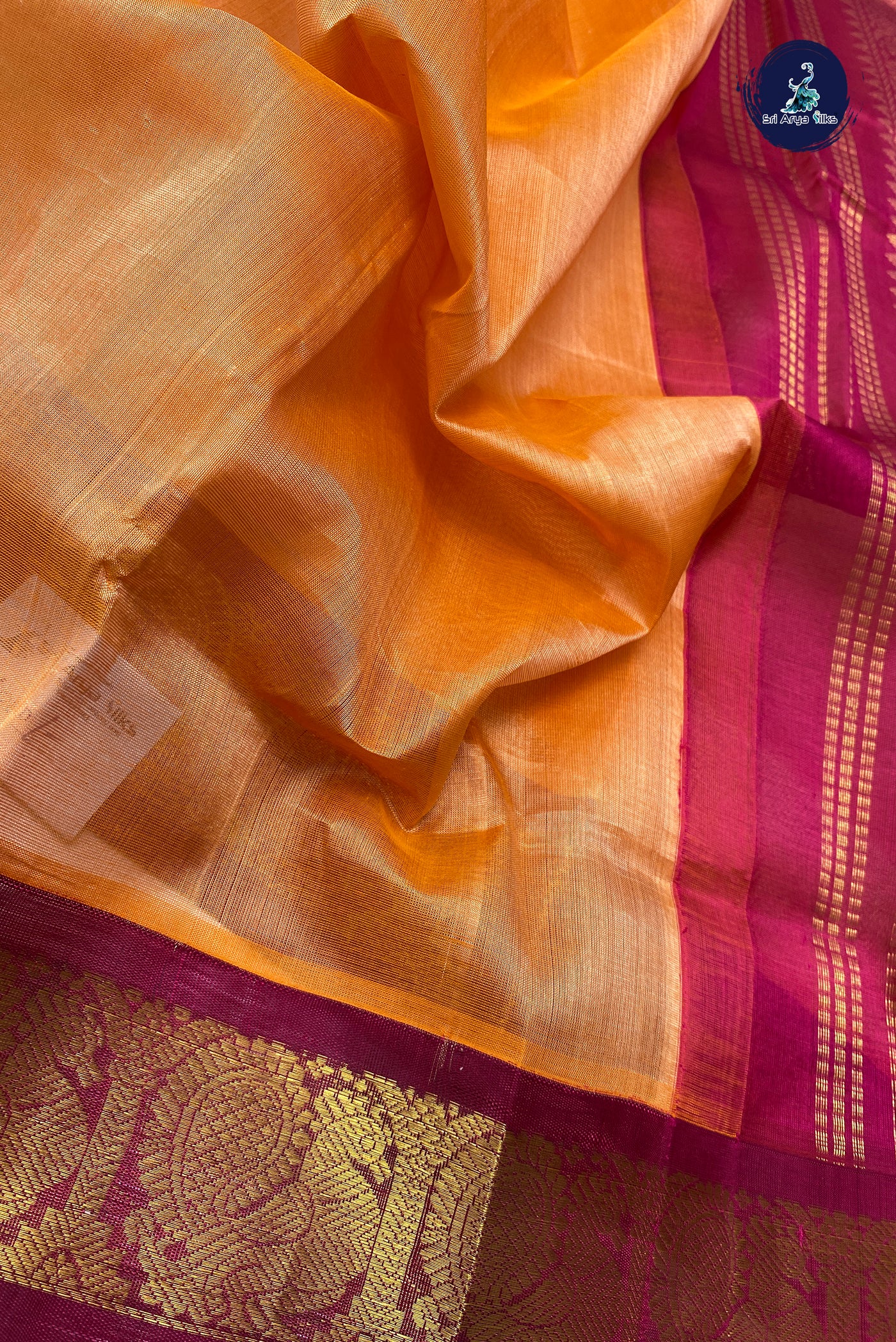 Light Peach Silk Cotton Saree With Plain Pattern