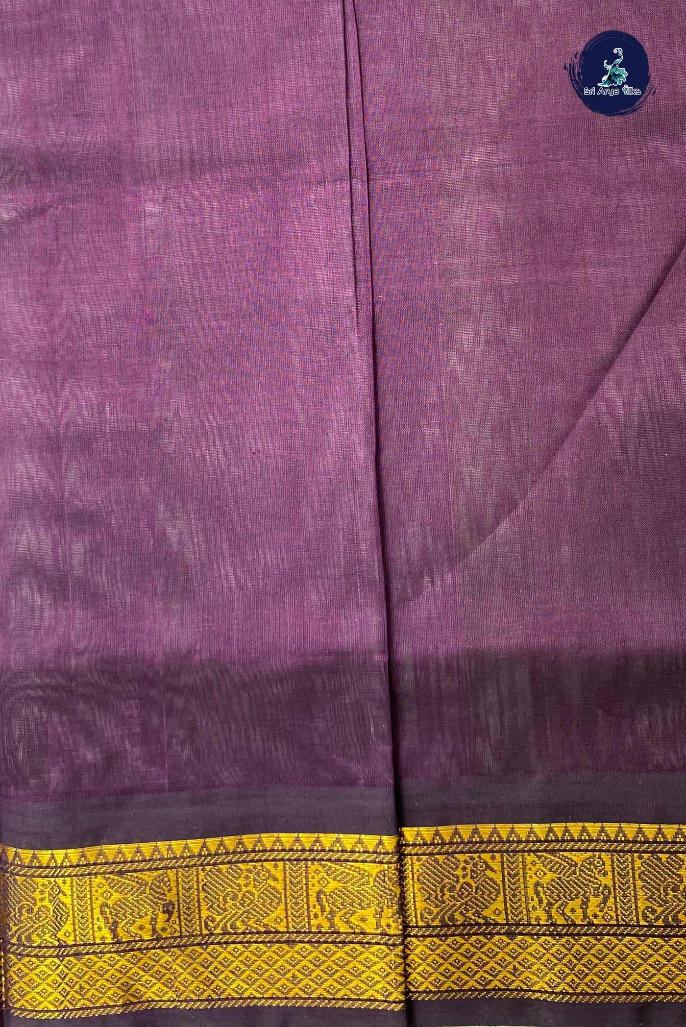 Ivory Silk Cotton Saree With Plain Pattern