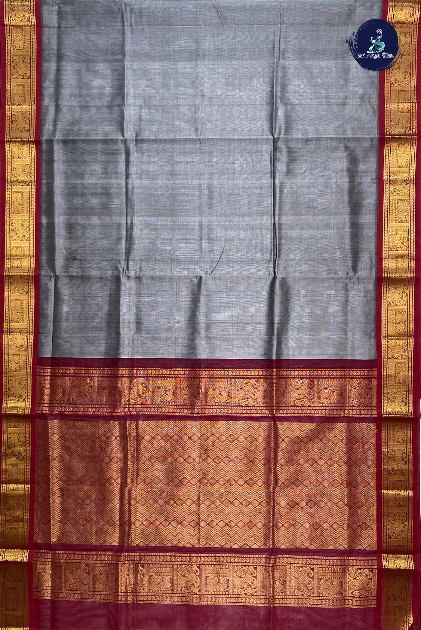 Grey Silk Cotton Saree With Plain Pattern