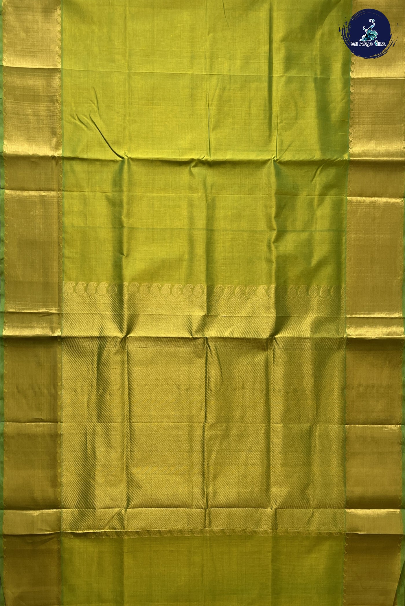 Lime Green Simple Silk Cotton Saree With Plain Pattern