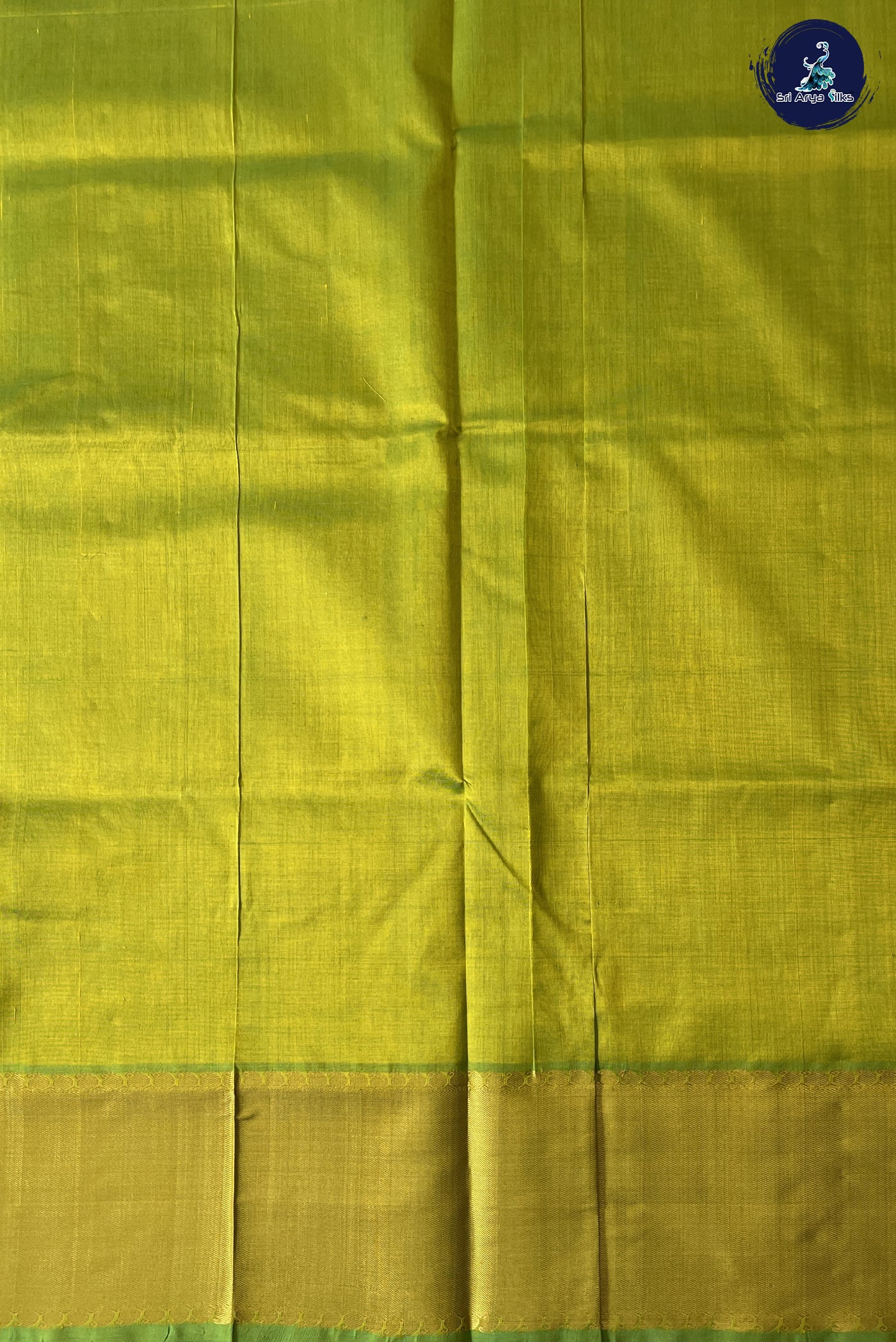 Lime Green Simple Silk Cotton Saree With Plain Pattern