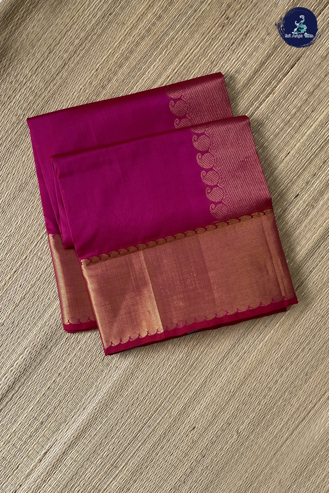 Dark Pink Simple Silk Cotton Saree With Plain Pattern