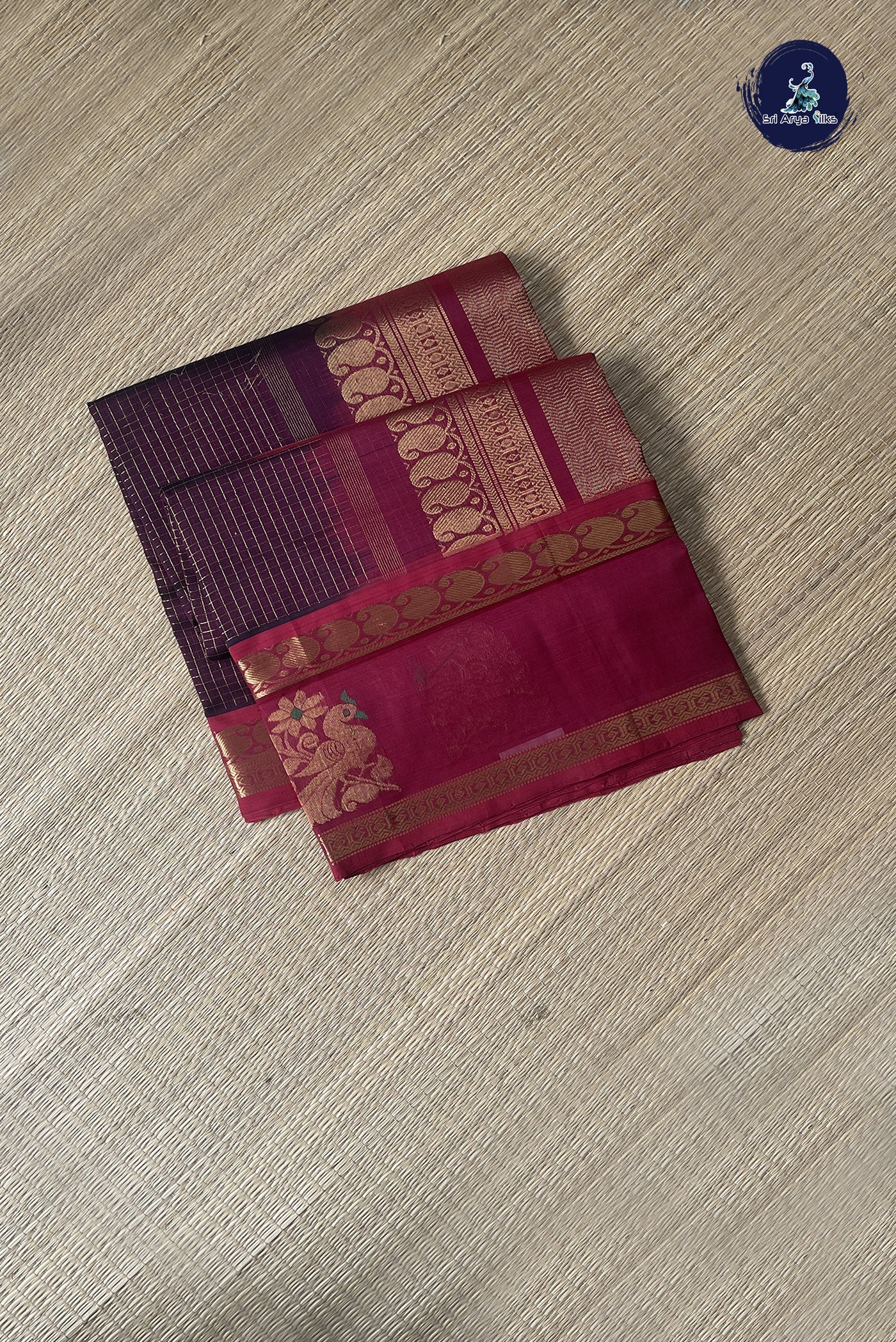 Dual Tone Brown Checked Saree With Zari Checked Pattern