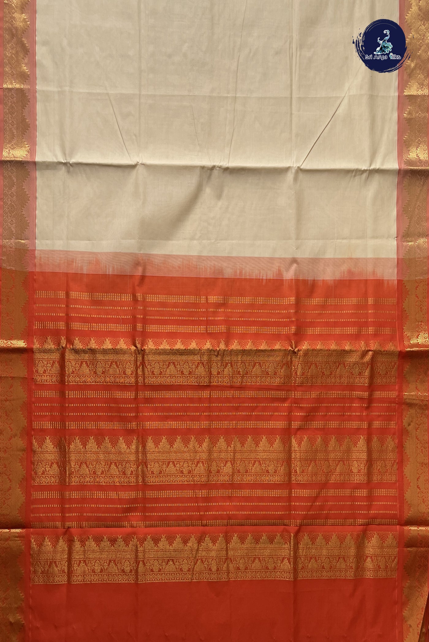 Beige Simple Silk Cotton Saree With Plain Pattern