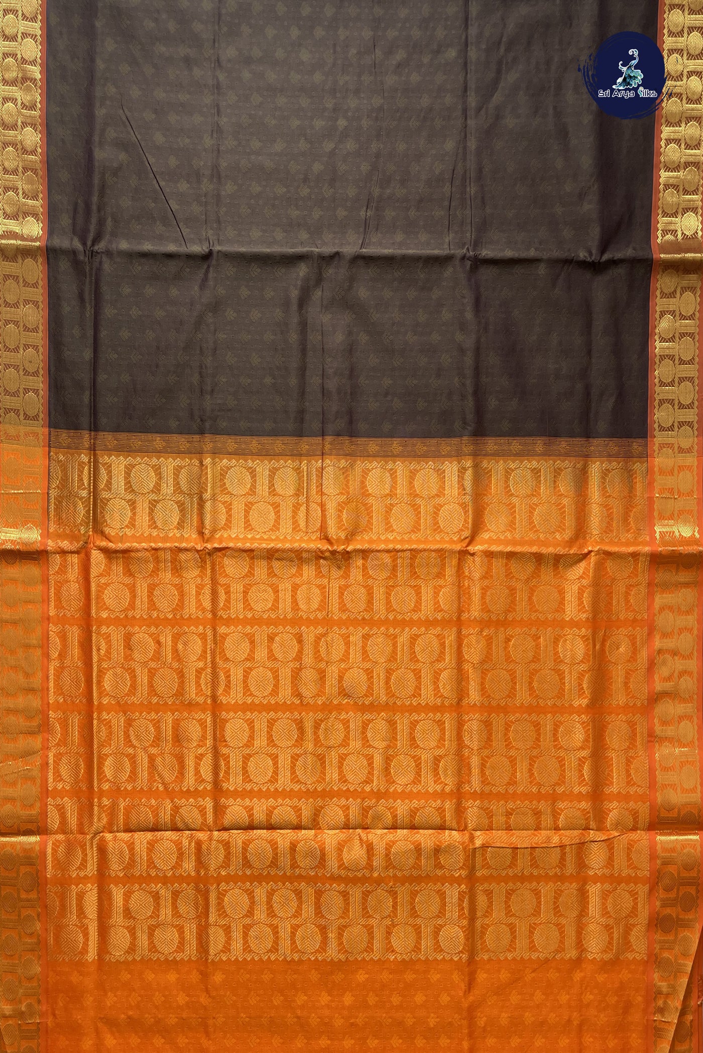 Brown Simple Silk Cotton Saree With Embossed Pattern