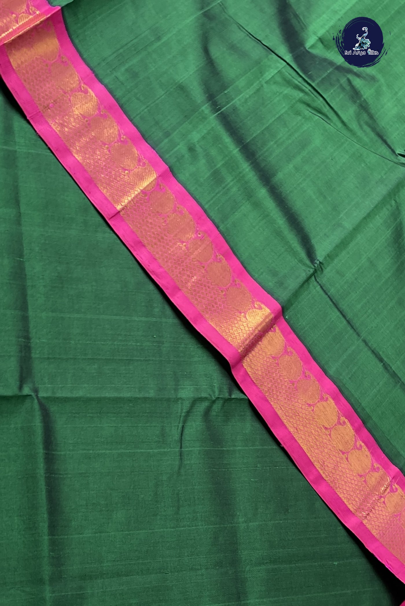 Dark Green Korvai Silk Cotton Saree With Plain Pattern