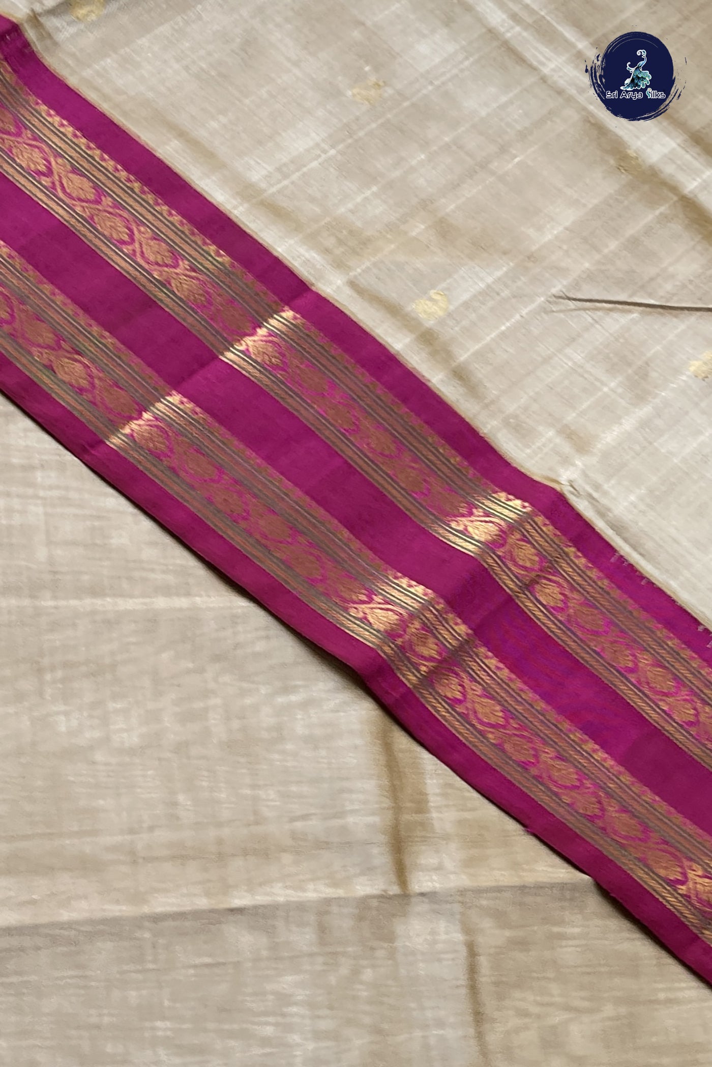 Biscuit Shade Korvai Silk Cotton Saree With Zari Buttas Pattern