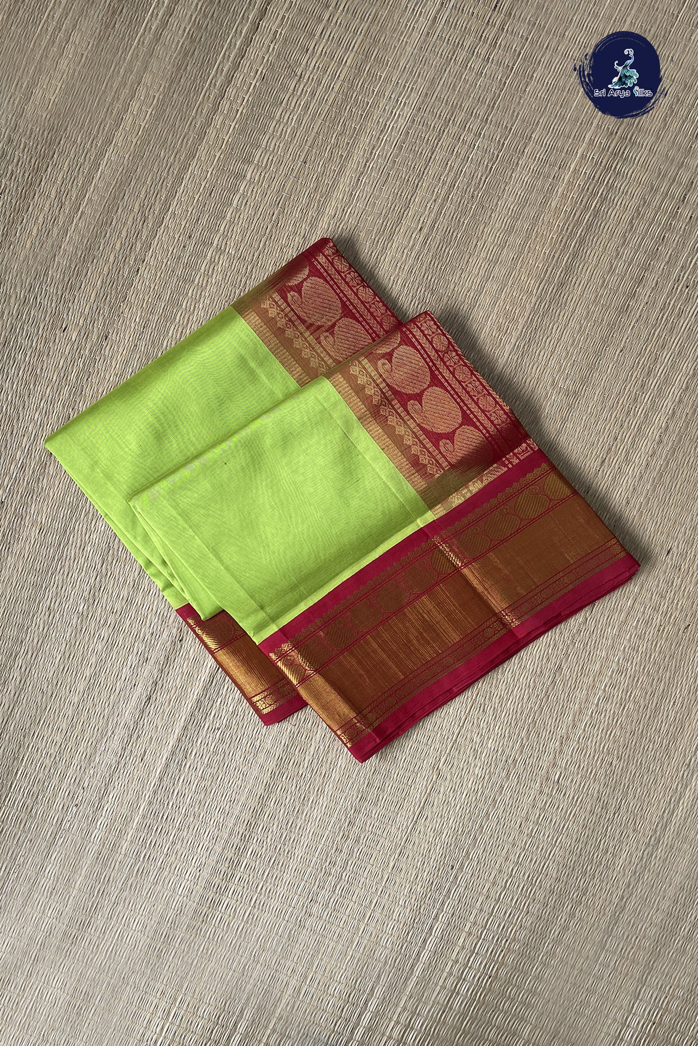 Lime Green Korvai Silk Cotton Saree With Plain Pattern