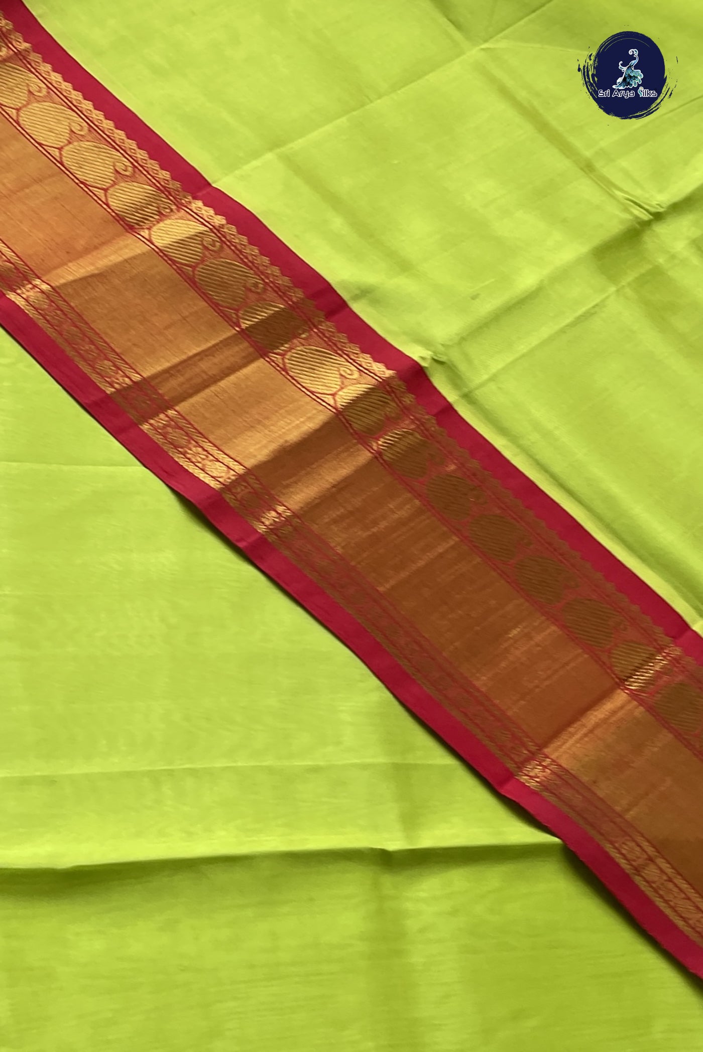 Lime Green Korvai Silk Cotton Saree With Plain Pattern