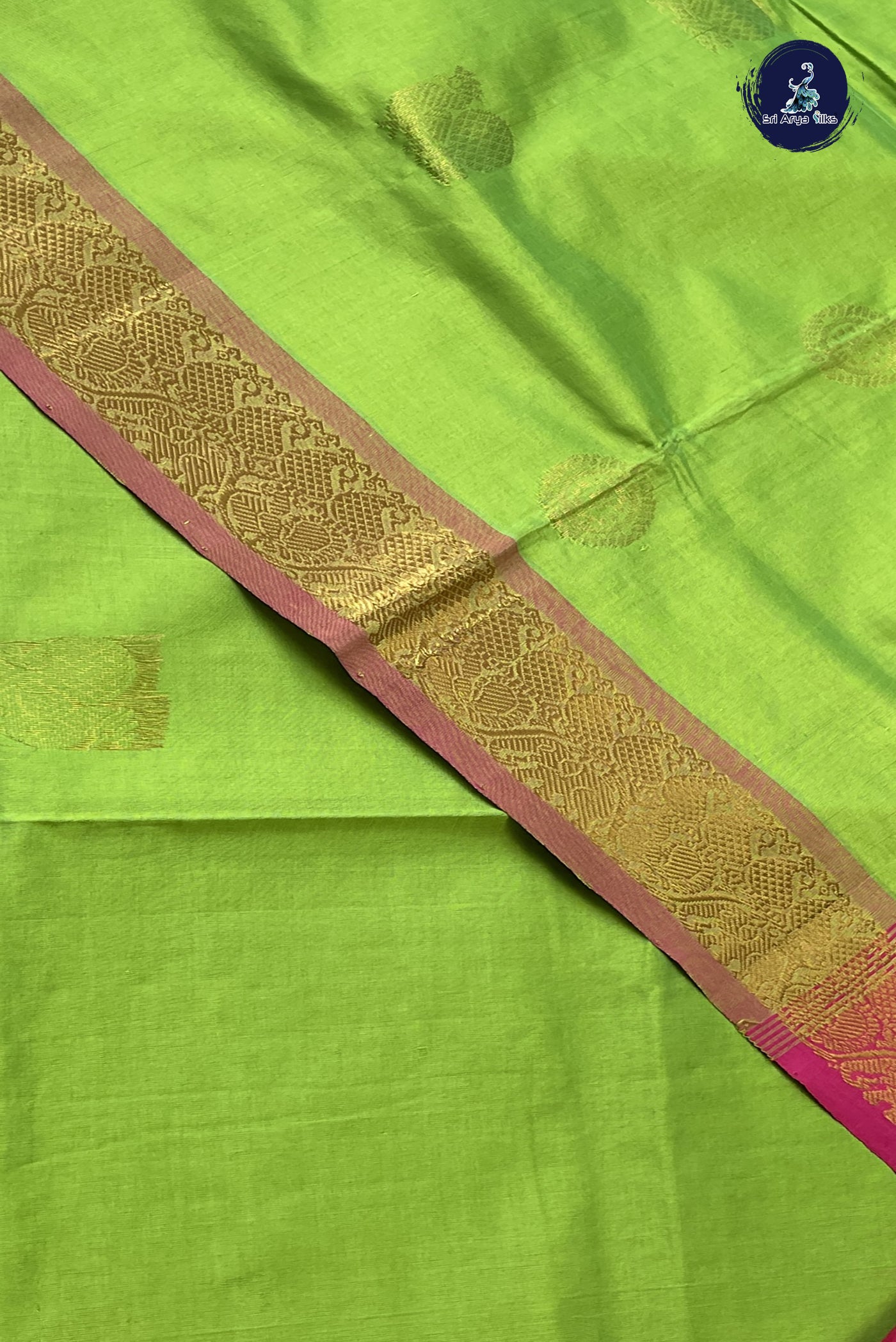 Light Green Simple Silk Cotton Saree With Zari Buttas Pattern