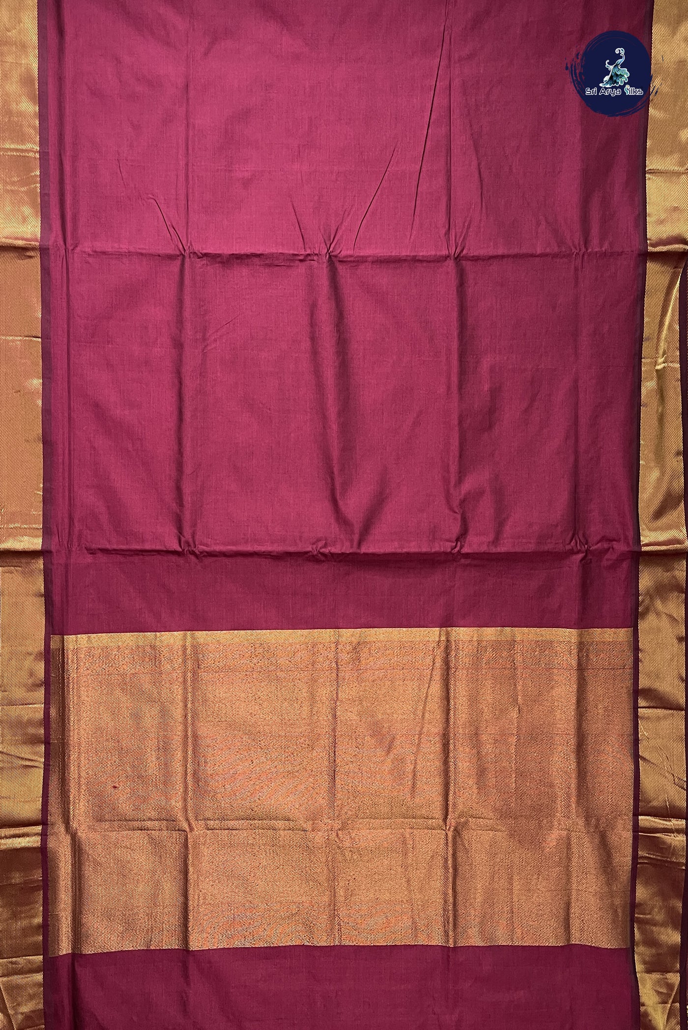 BeetRoot Shade Semi Silk Cotton Saree With Plain Pattern