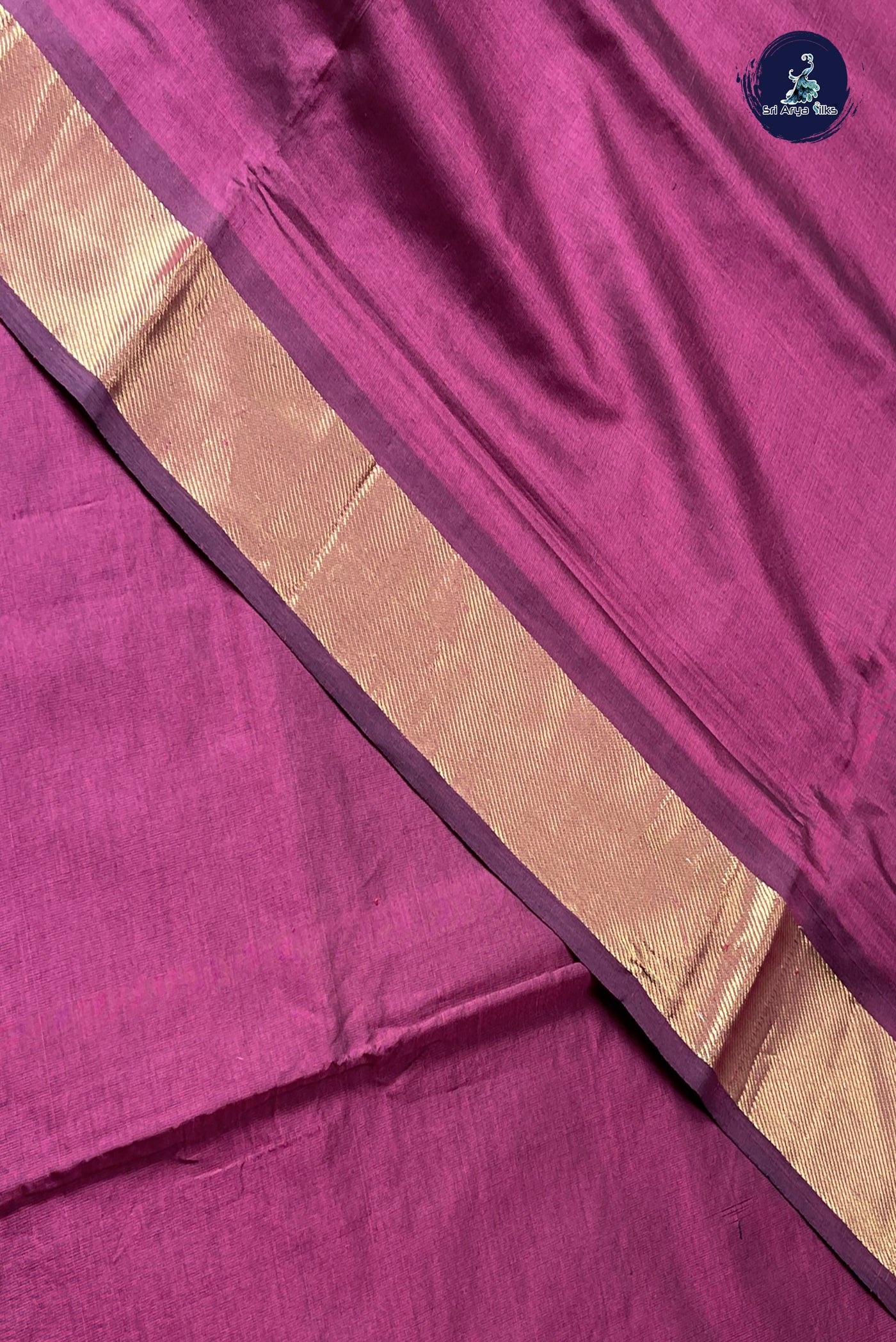 BeetRoot Shade Semi Silk Cotton Saree With Plain Pattern