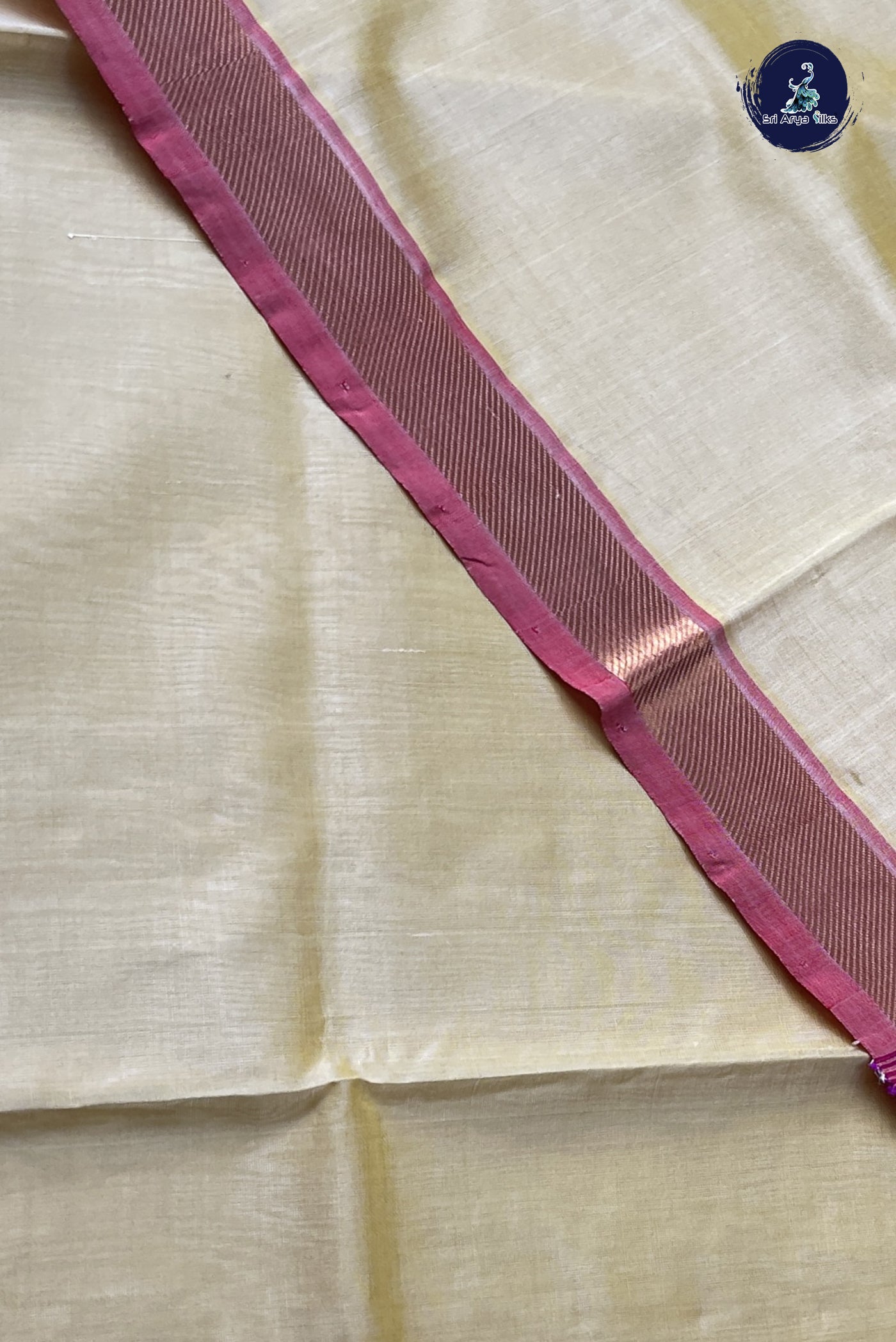 Creamish Yellow Simple Silk Cotton Saree With Plain Pattern