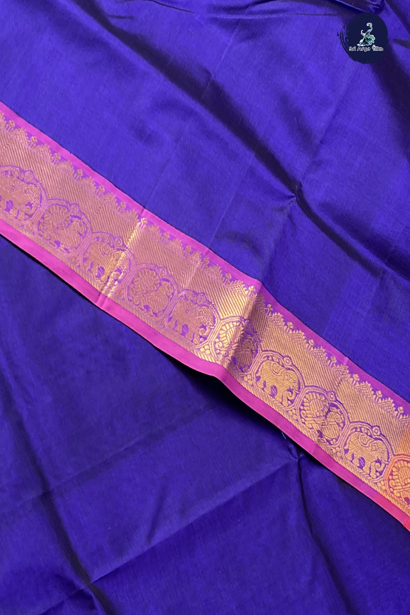 Violet Simple Silk Cotton Saree With Plain Pattern