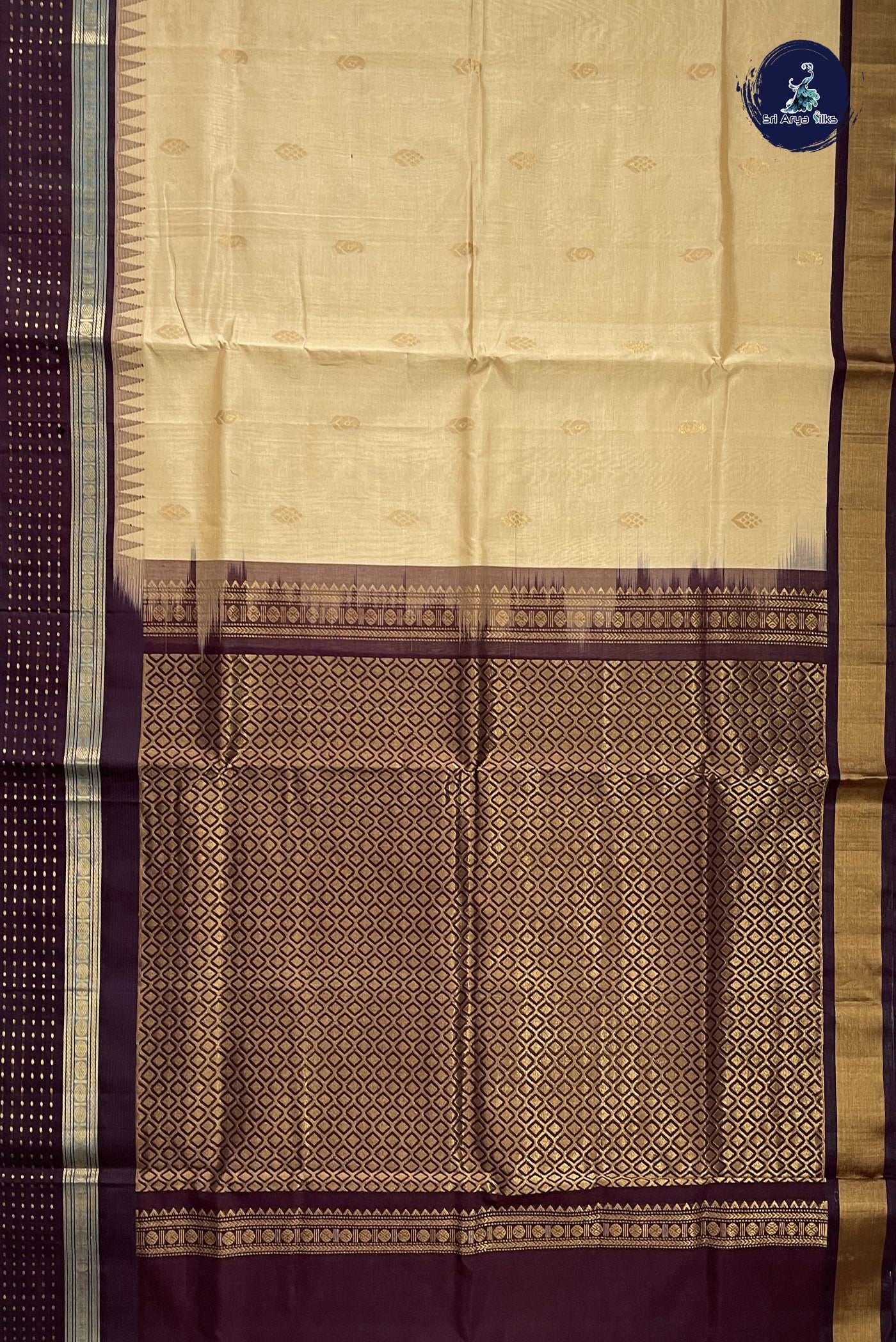 Beige Korvai Silk Cotton Saree With Plain Pattern