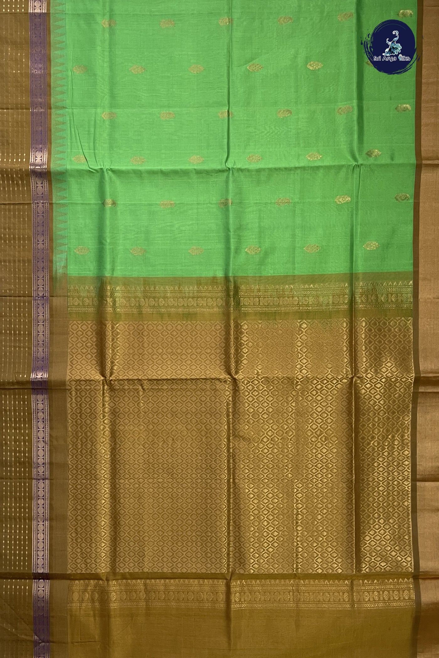 Light Green Korvai Silk Cotton Saree With Plain Pattern