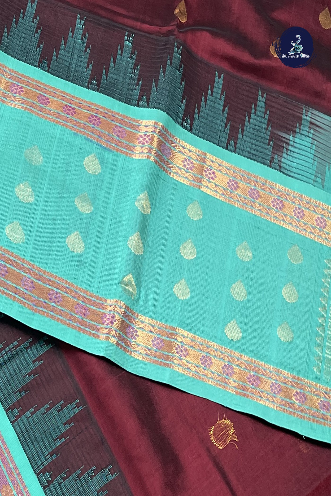 Dual Tone Maroon Korvai Silk Cotton Saree With Zari Buttas Pattern