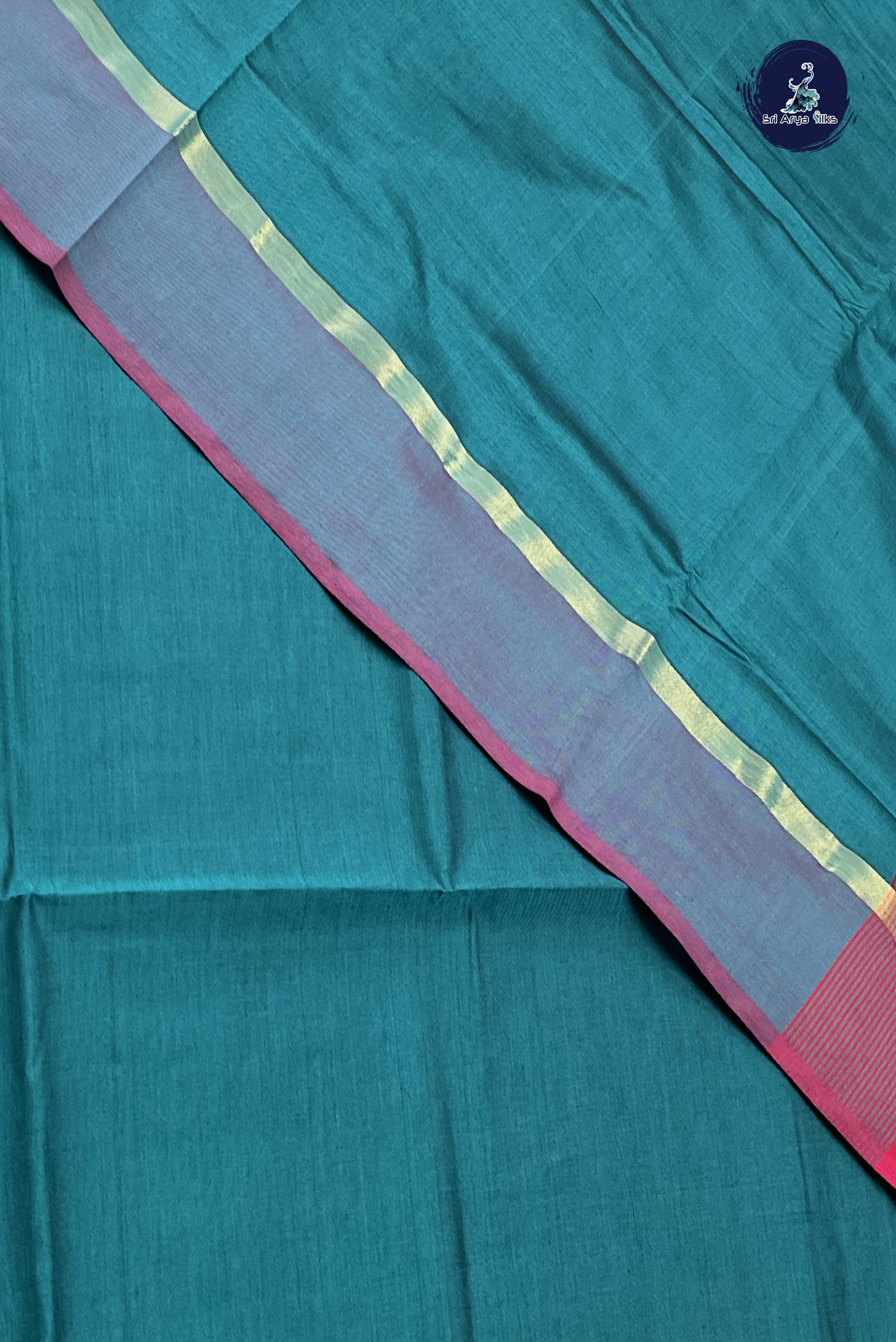 Sapphire Green Semi Silk Cotton Saree With Plain Pattern