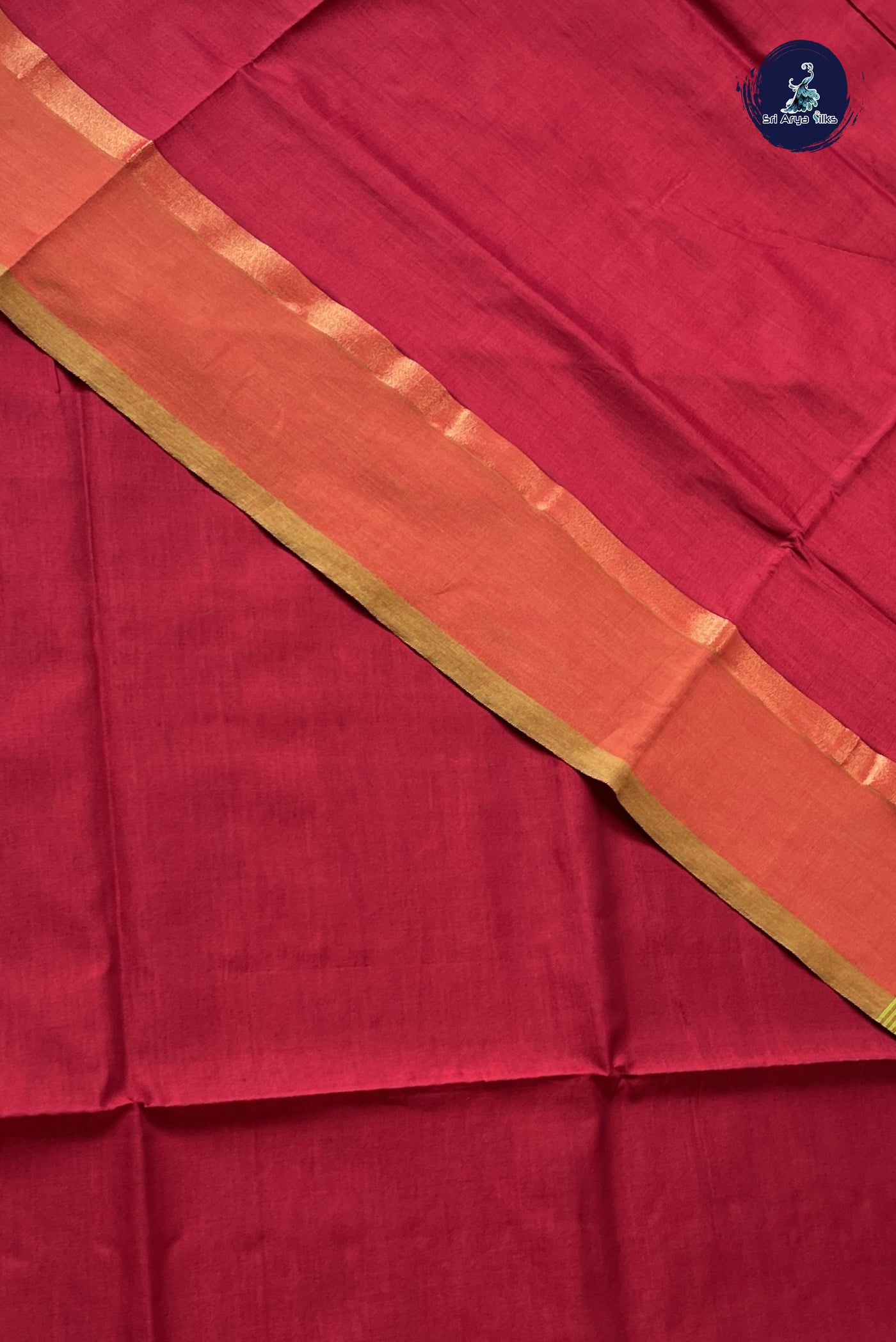 Red Semi Silk Cotton Saree With Plain Pattern