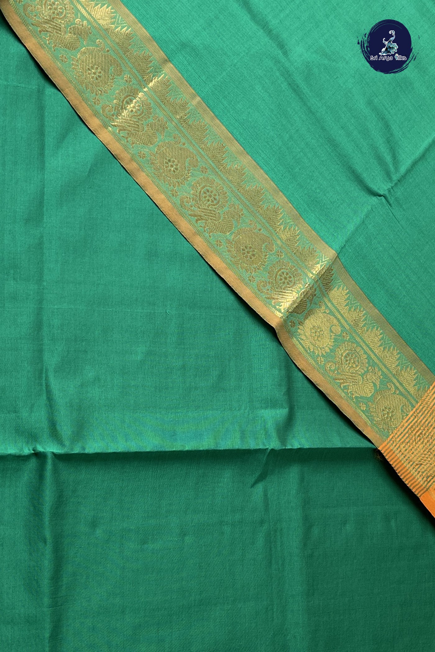 Dark Green Semi Silk Cotton Saree With Plain Pattern