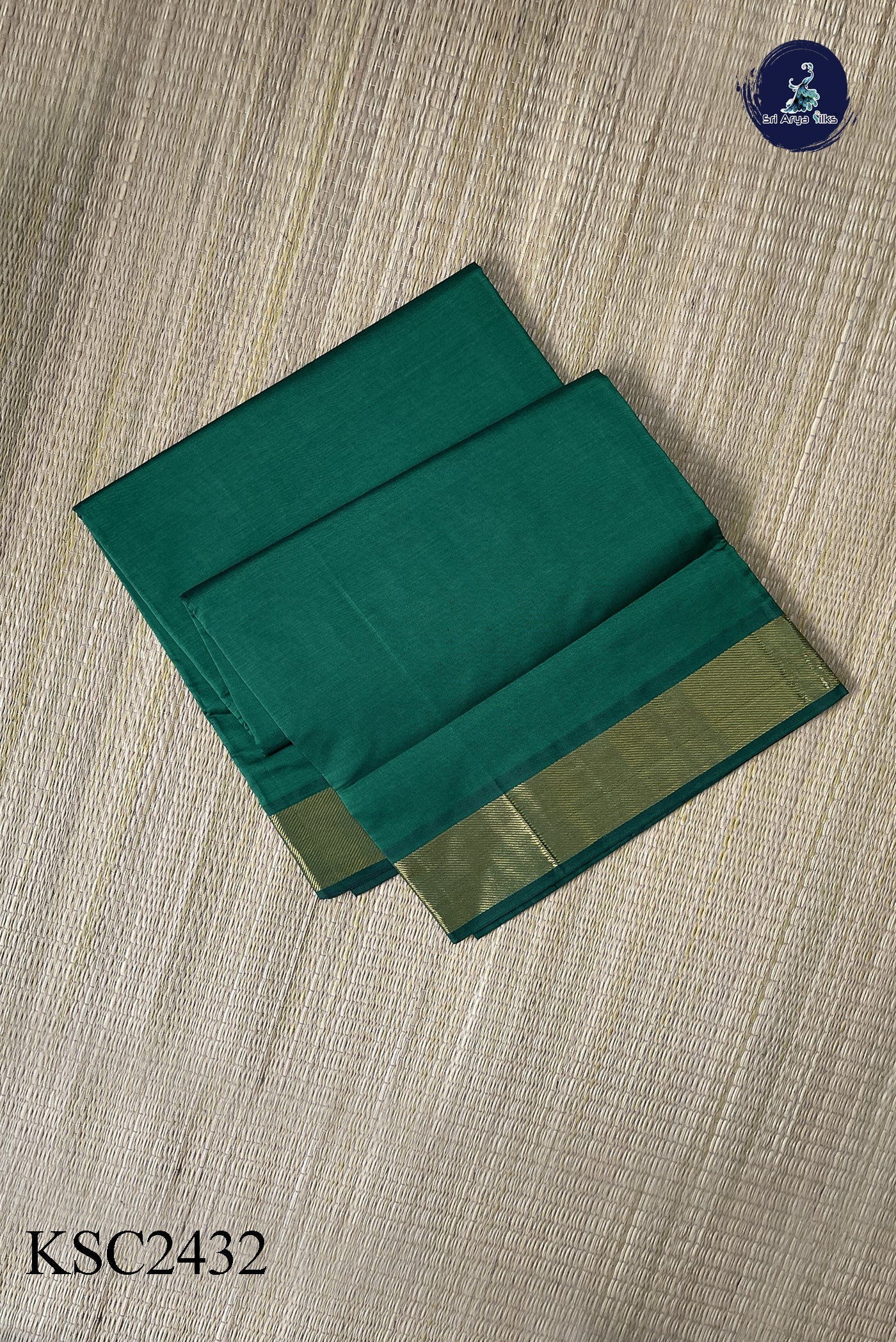 Dark Green Semi Silk Cotton Saree With Plain Pattern