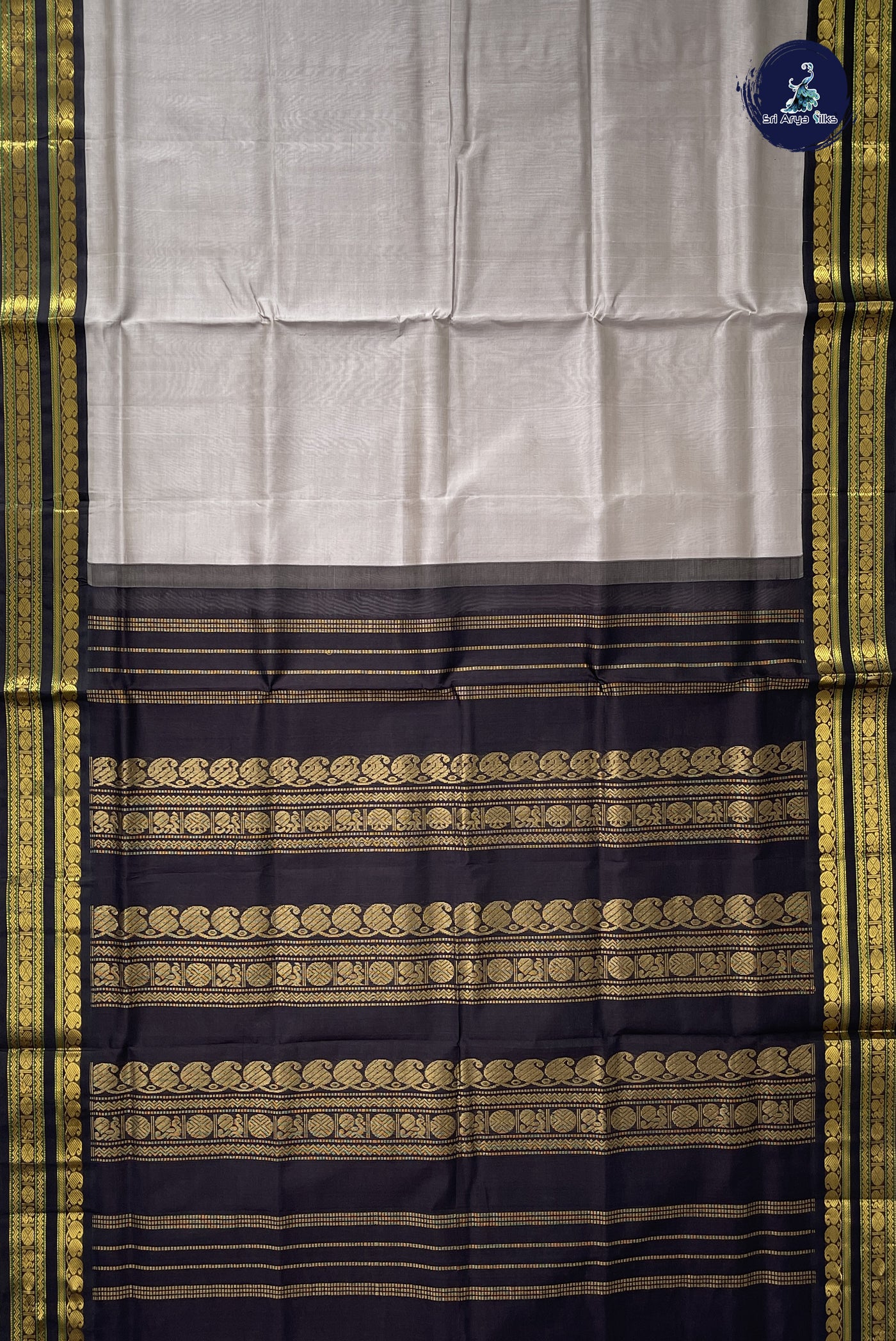 Grey Korvai Silk Cotton Saree With Plain Pattern