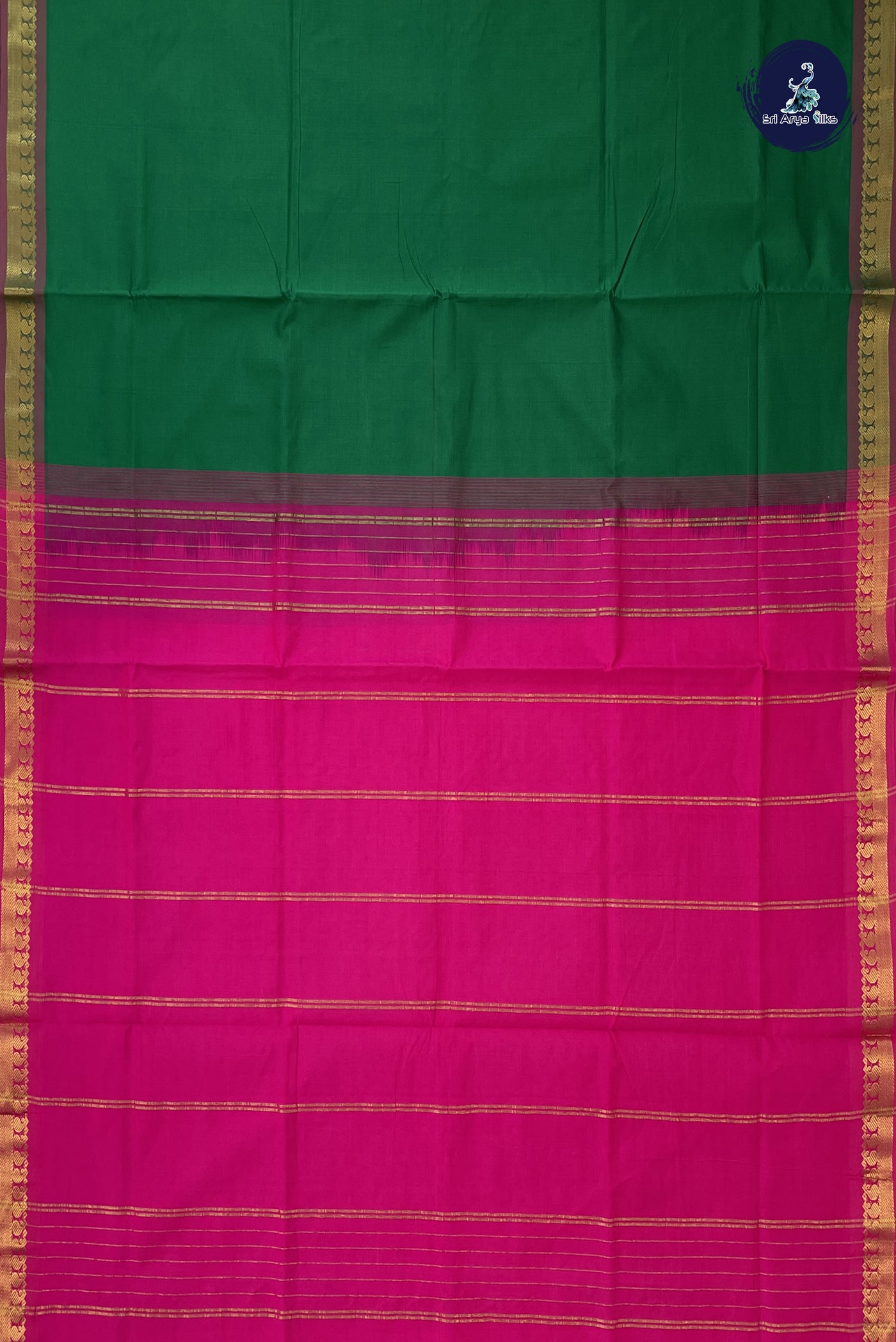 Green Semi Silk Cotton Saree With Plain Pattern