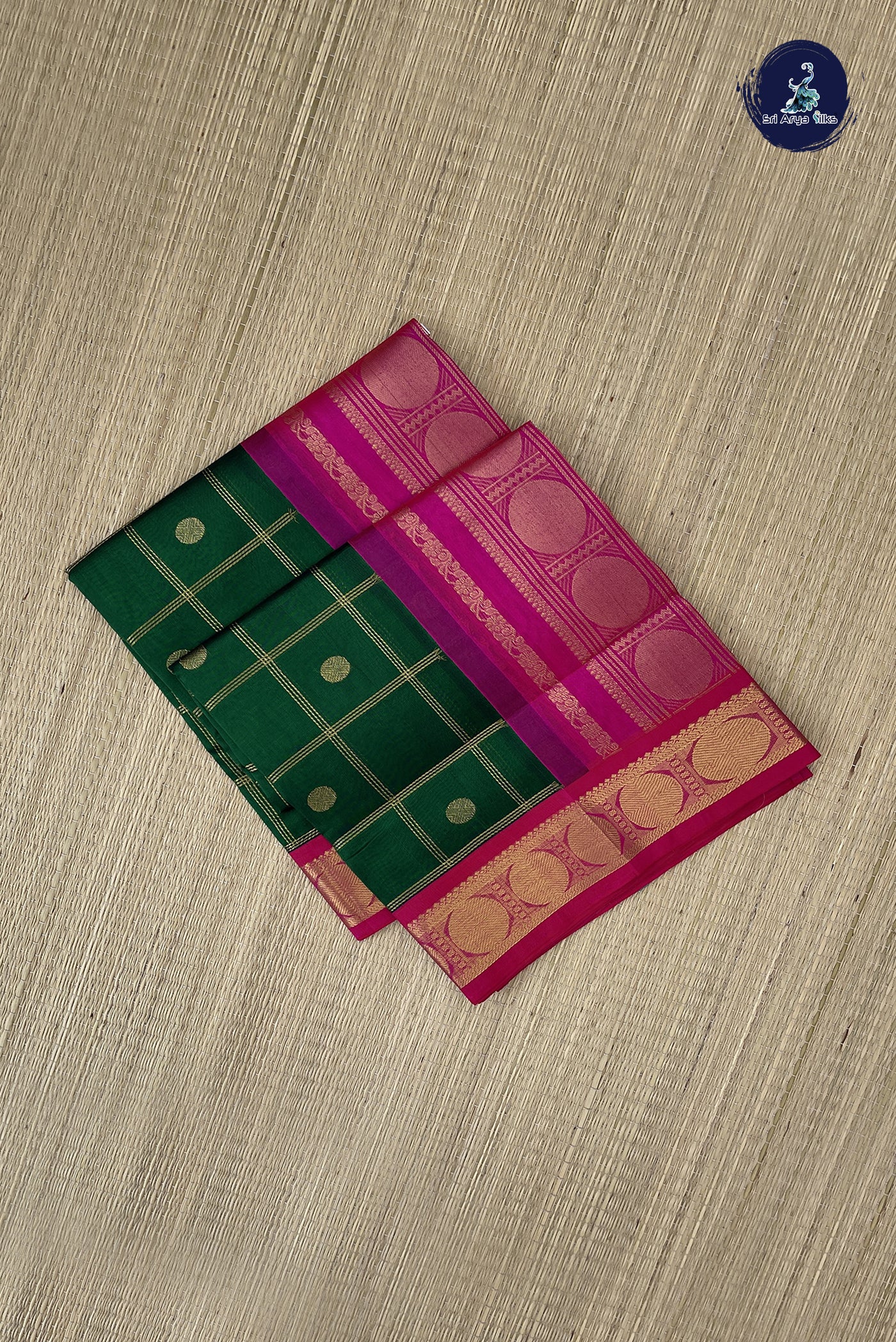 Bottle Green Checked Saree With Zari Checked Pattern