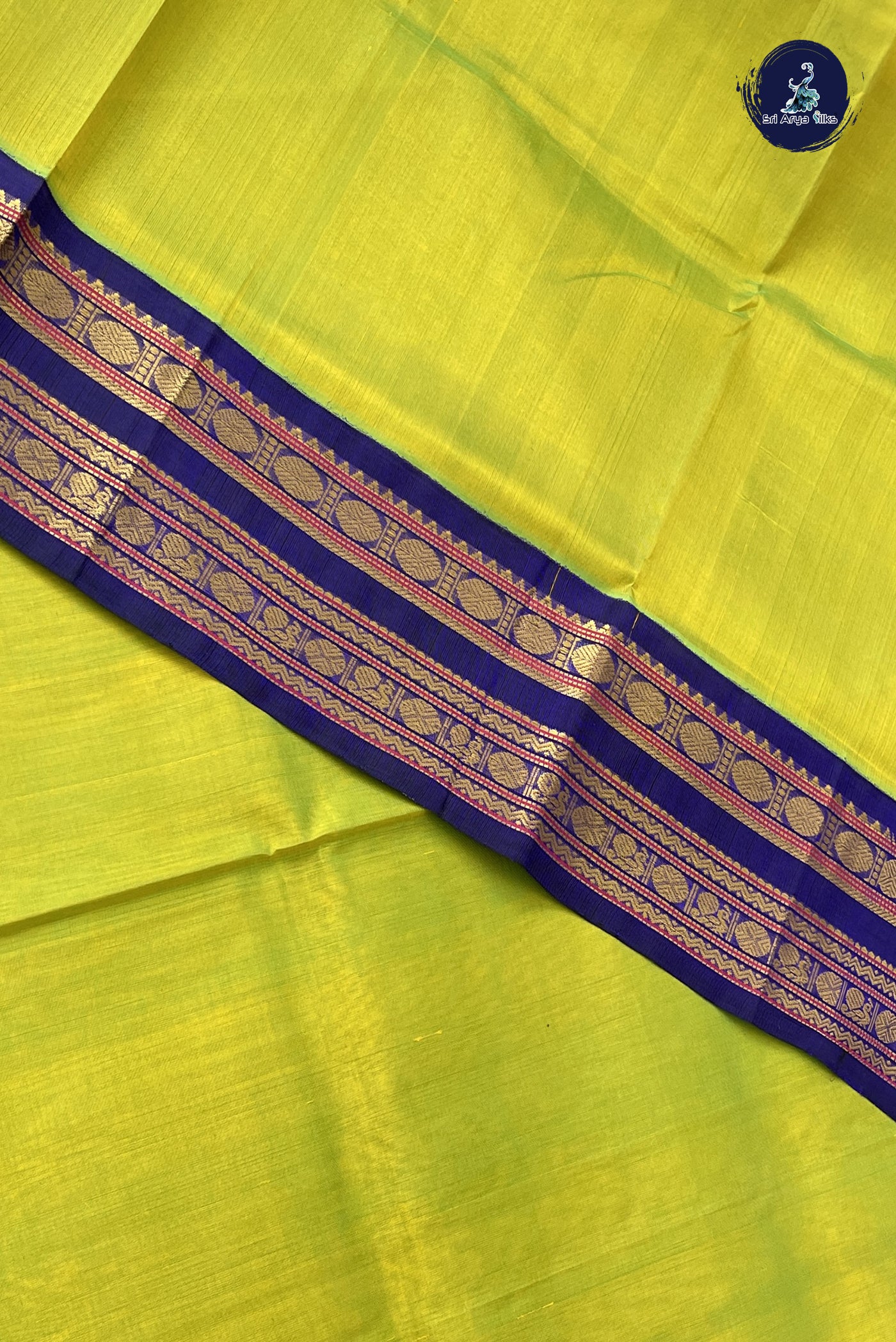 Dual Tone Mehendi Green Korvai Silk Cotton Saree With Plain Pattern