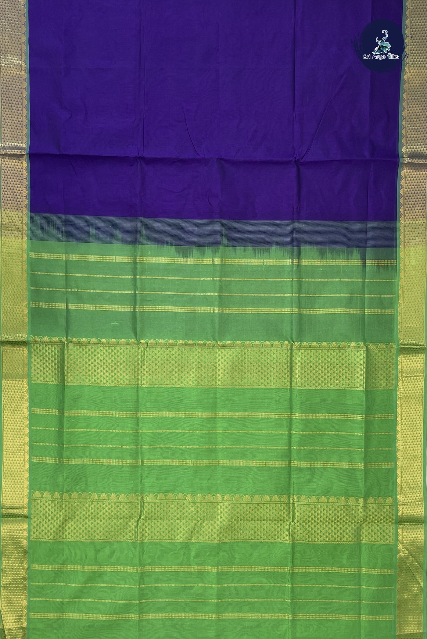 Dark Violet Simple Silk Cotton Saree With Plain Pattern