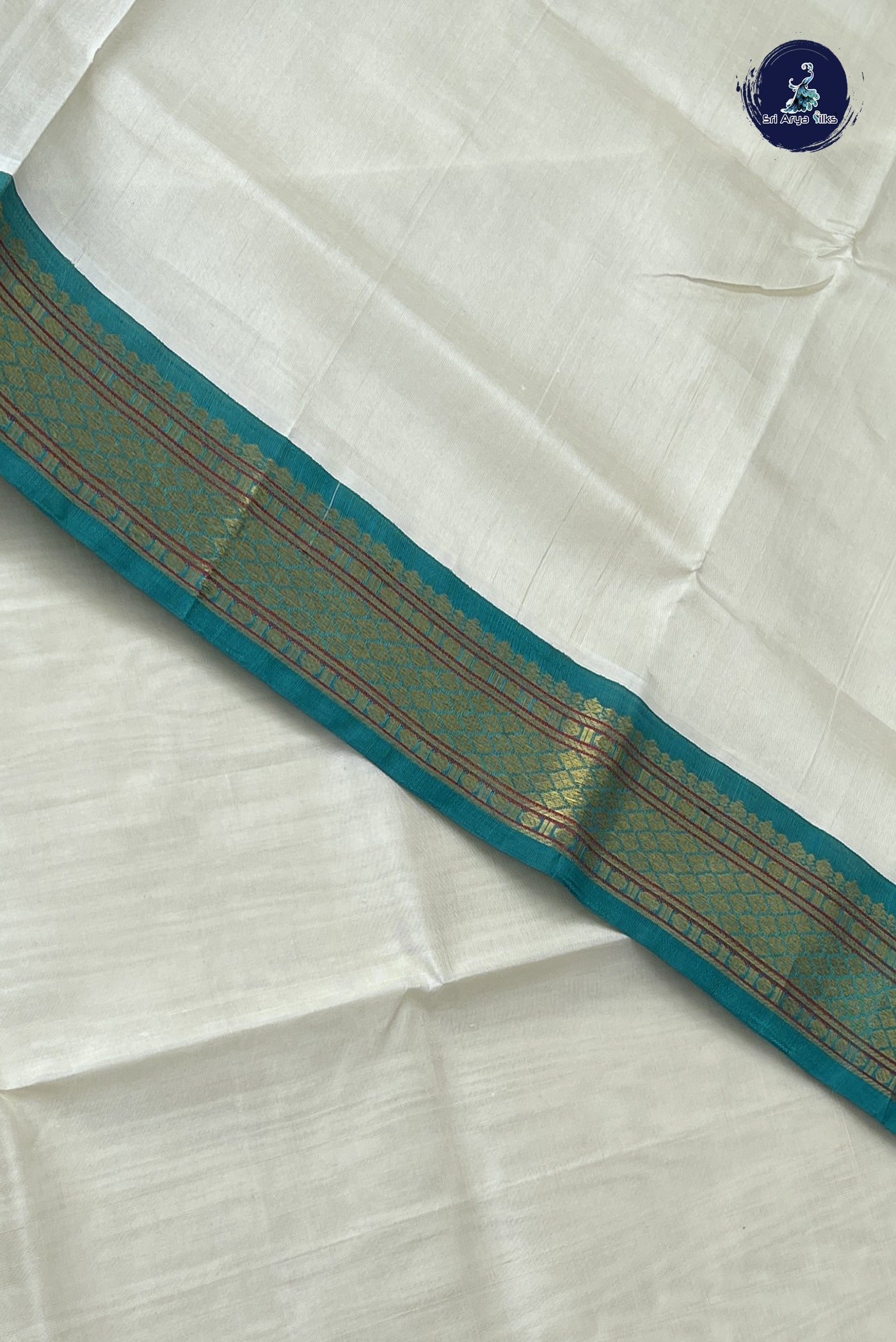 Off White Korvai Silk Cotton Saree With Plain Pattern