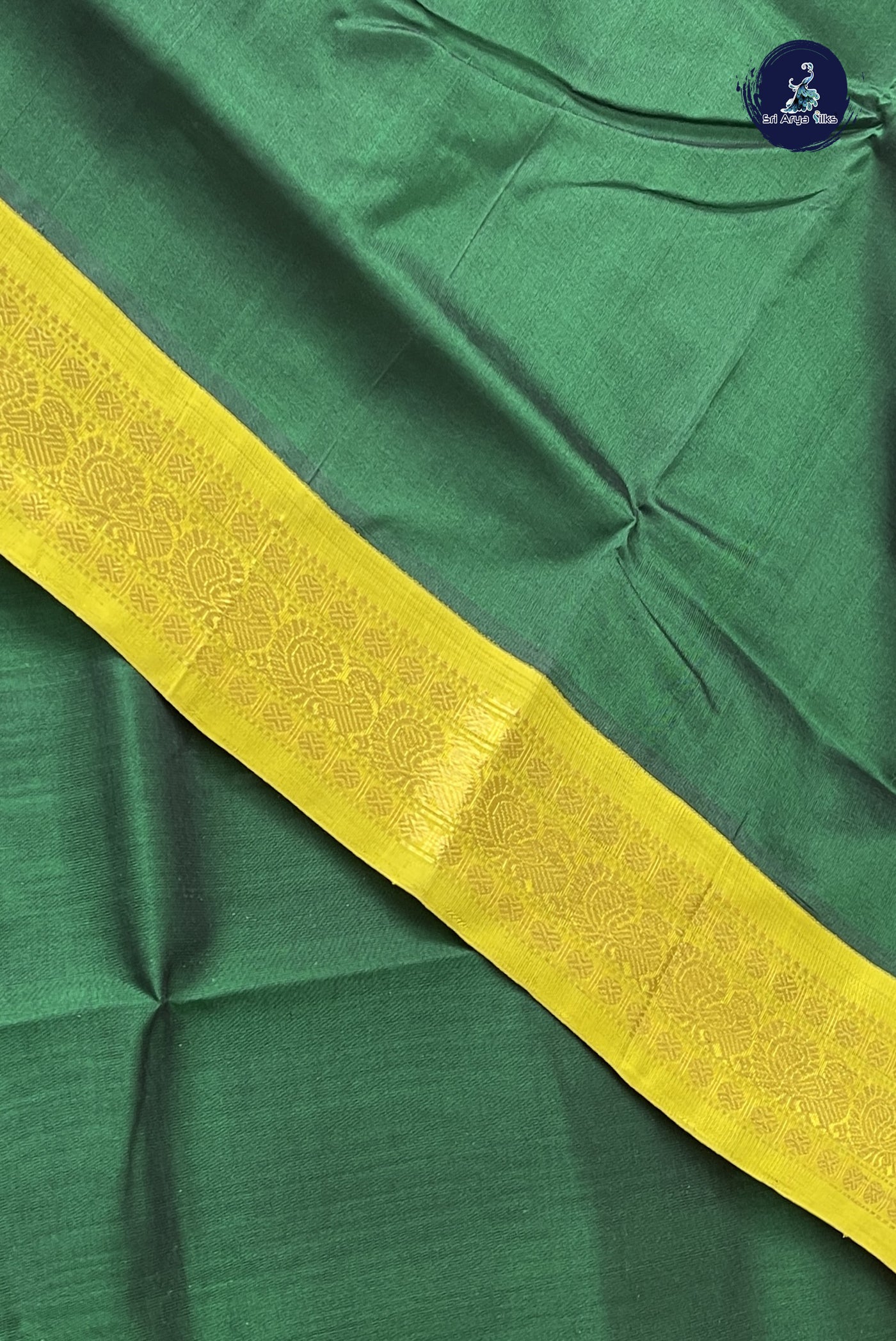 Bottle Green Korvai Silk Cotton Saree With Plain Pattern