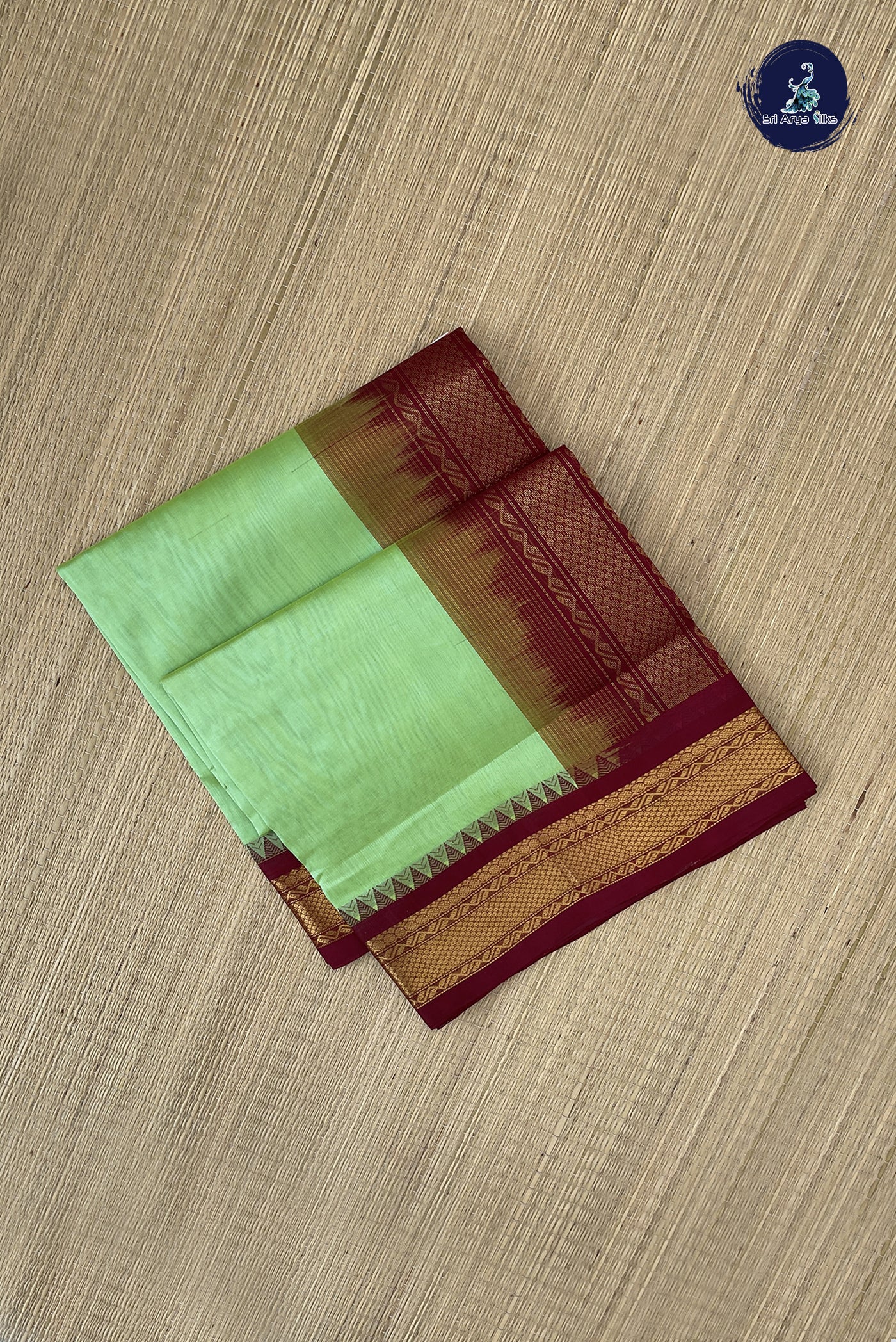 Light Green Korvai Silk Cotton Saree With Plain Pattern