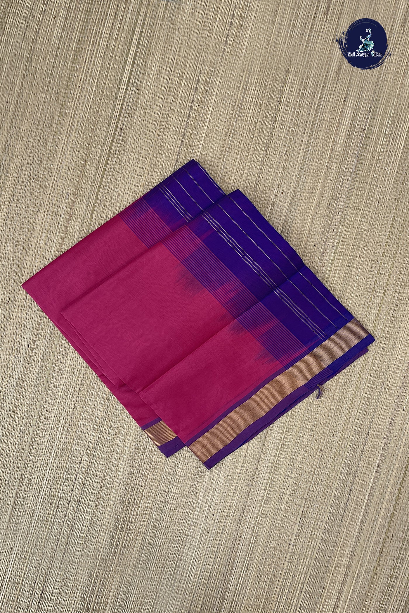 Pink Simple Silk Cotton Saree With Plain Pattern